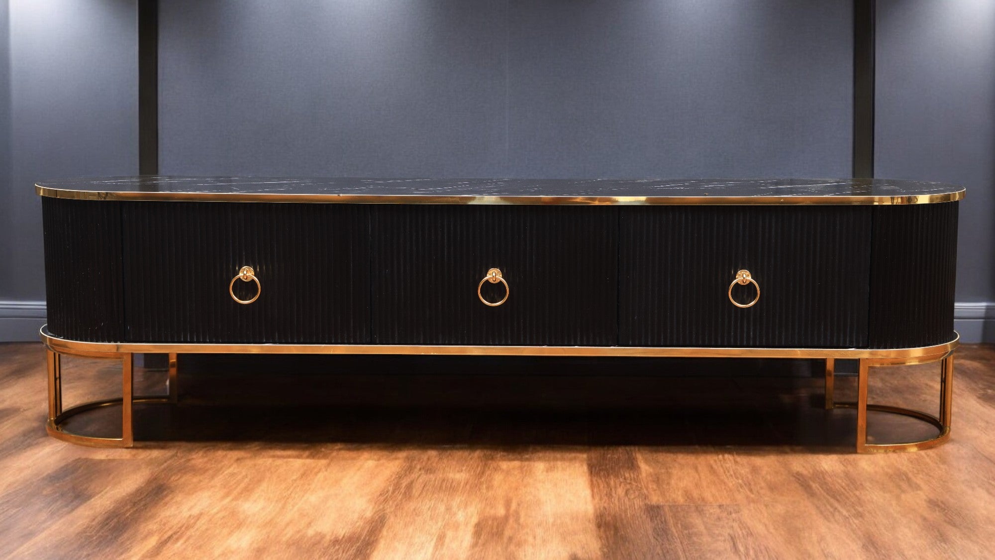 ترابيزة تليفزيون 196