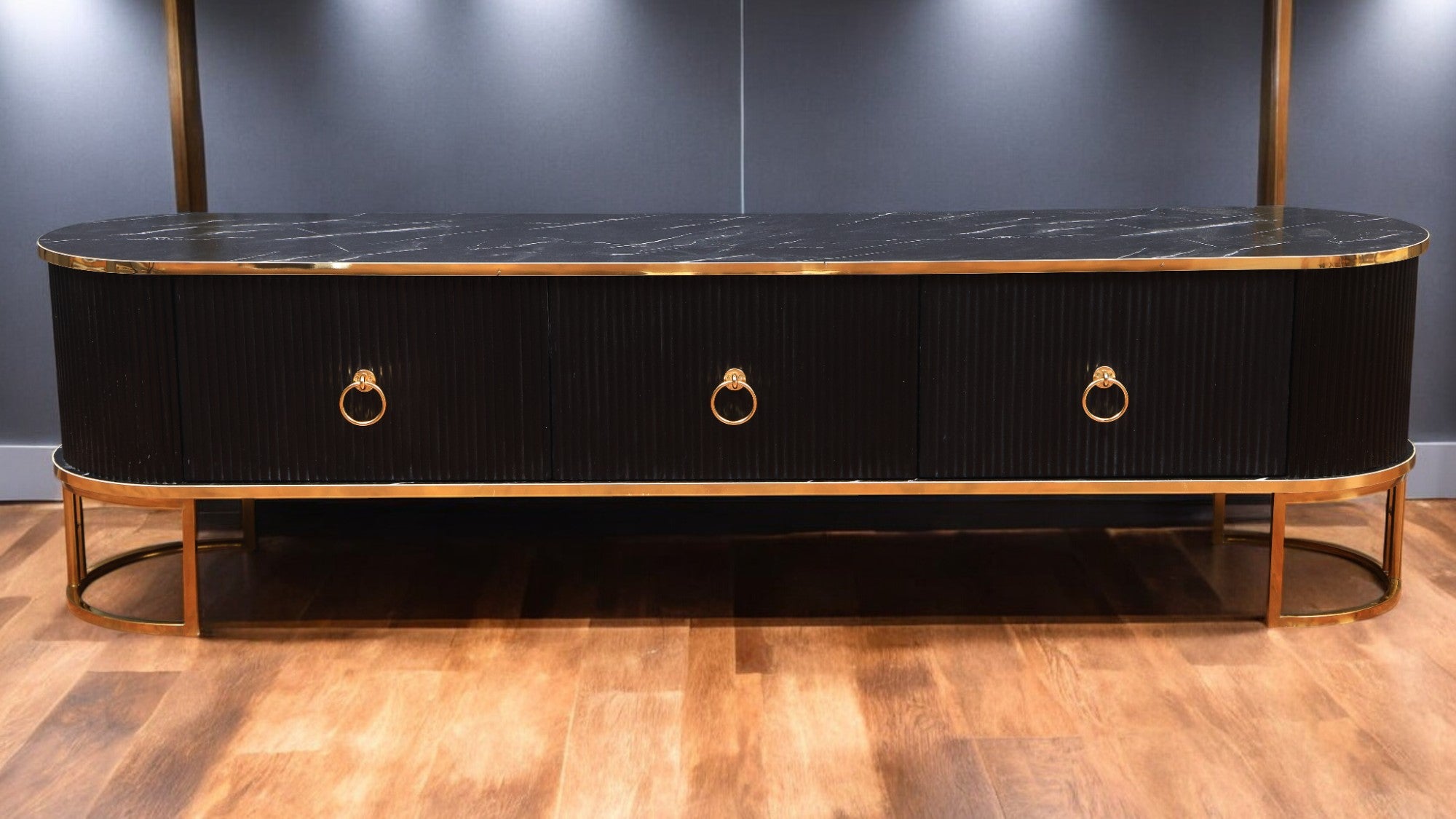 ترابيزة تليفزيون 196