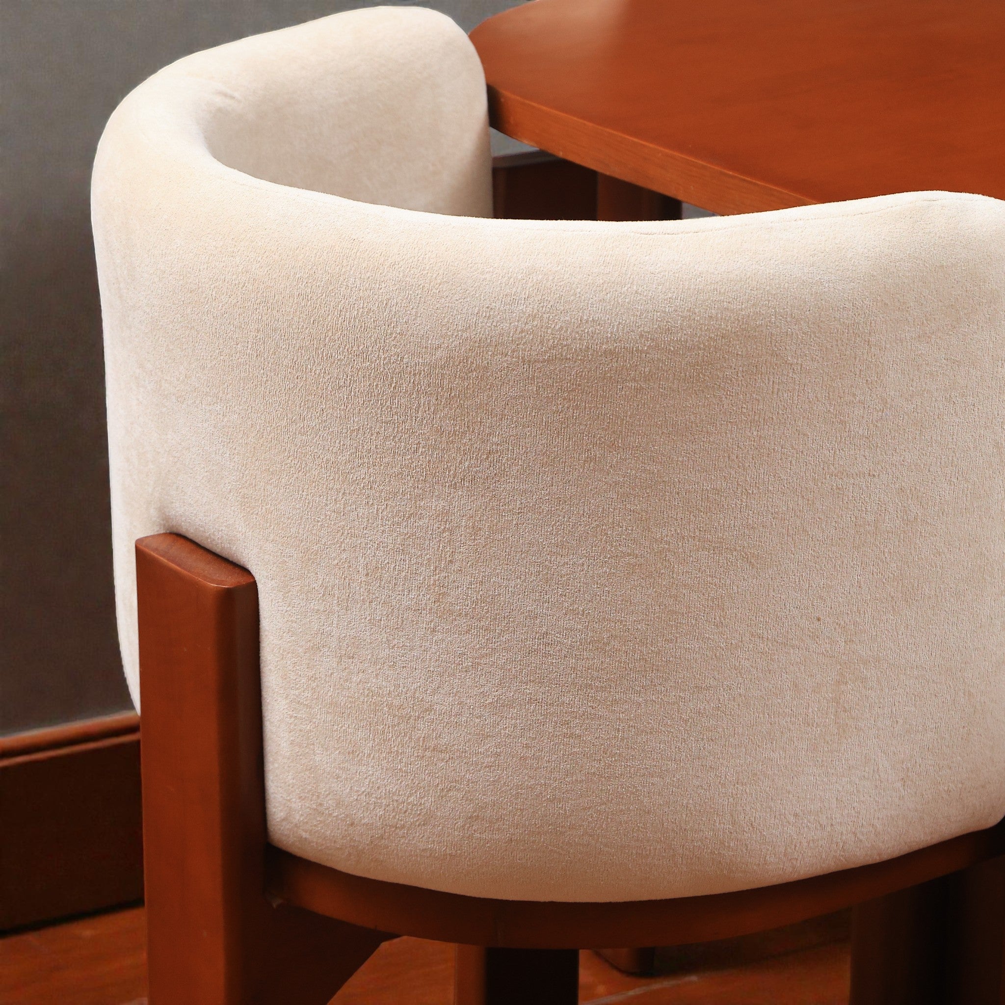 ترابيزة سفرة 664