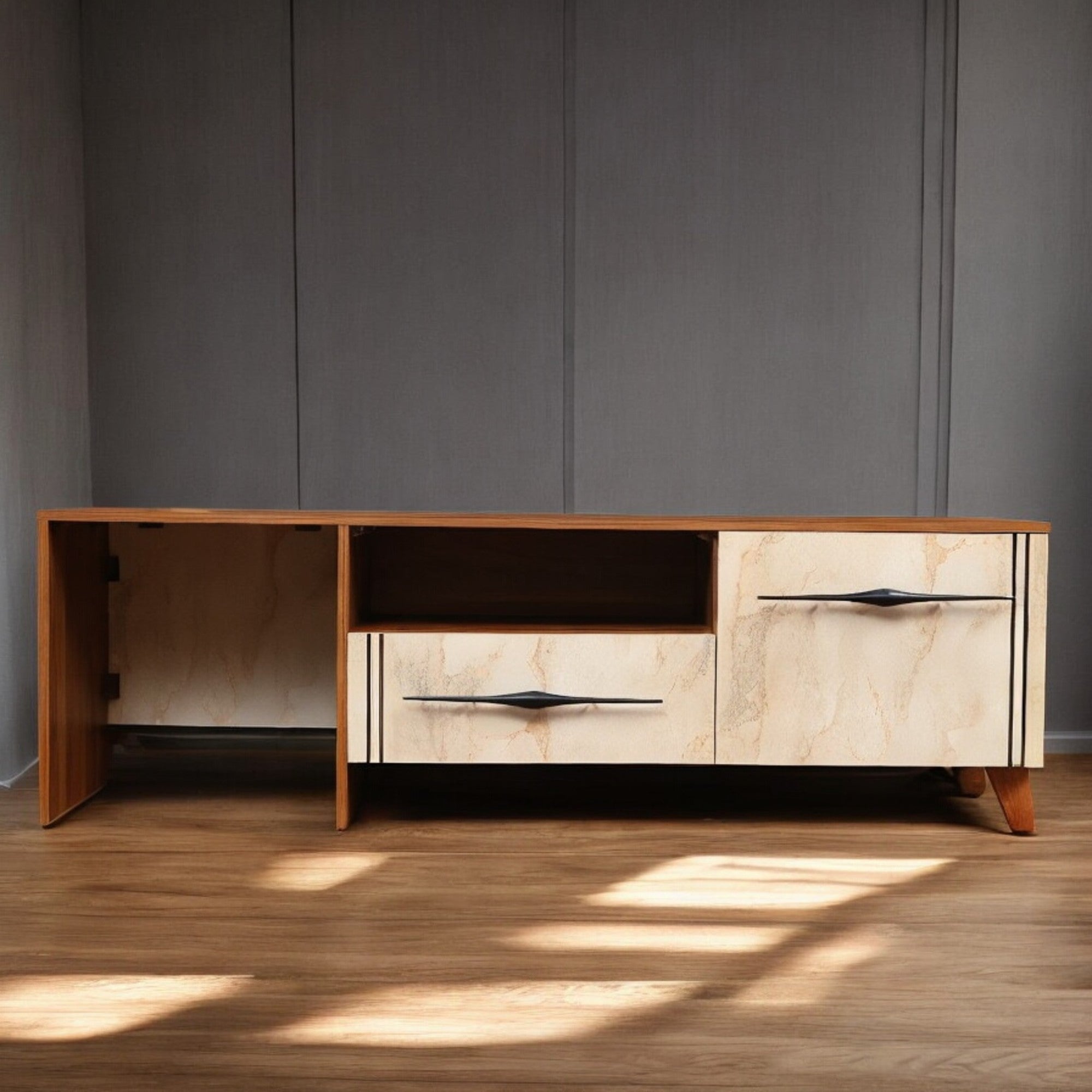 ترابيزة تليفزيون 193