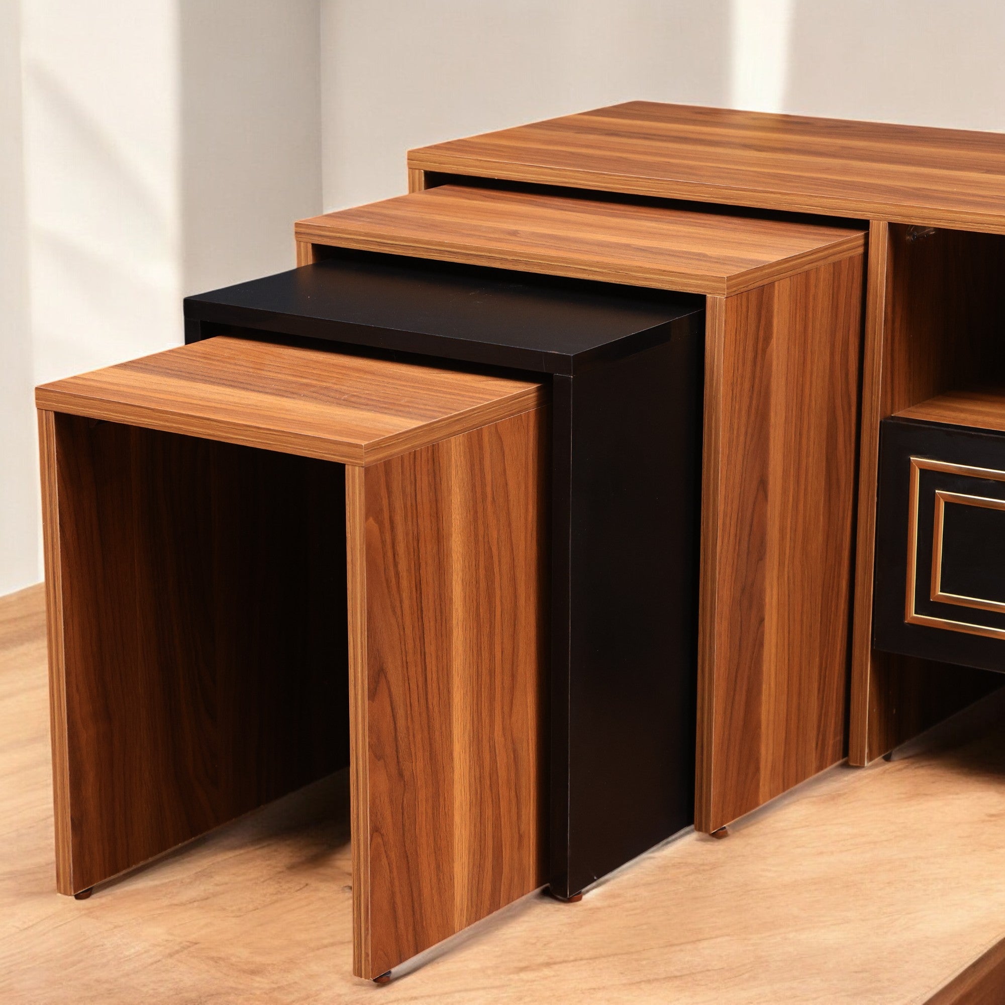 ترابيزة تليفزيون 194