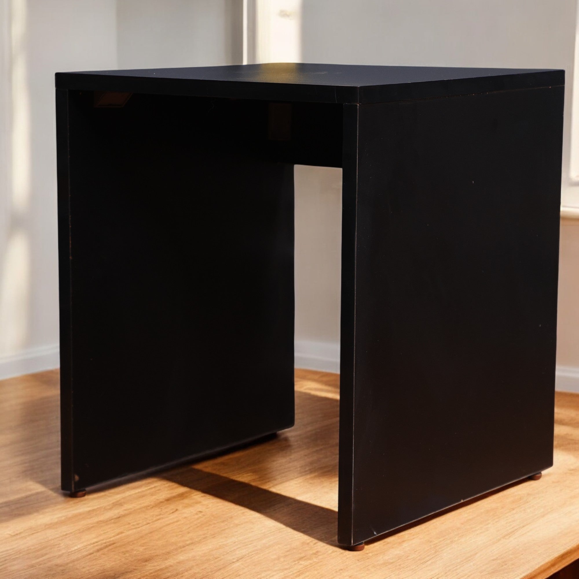 ترابيزة تليفزيون 194