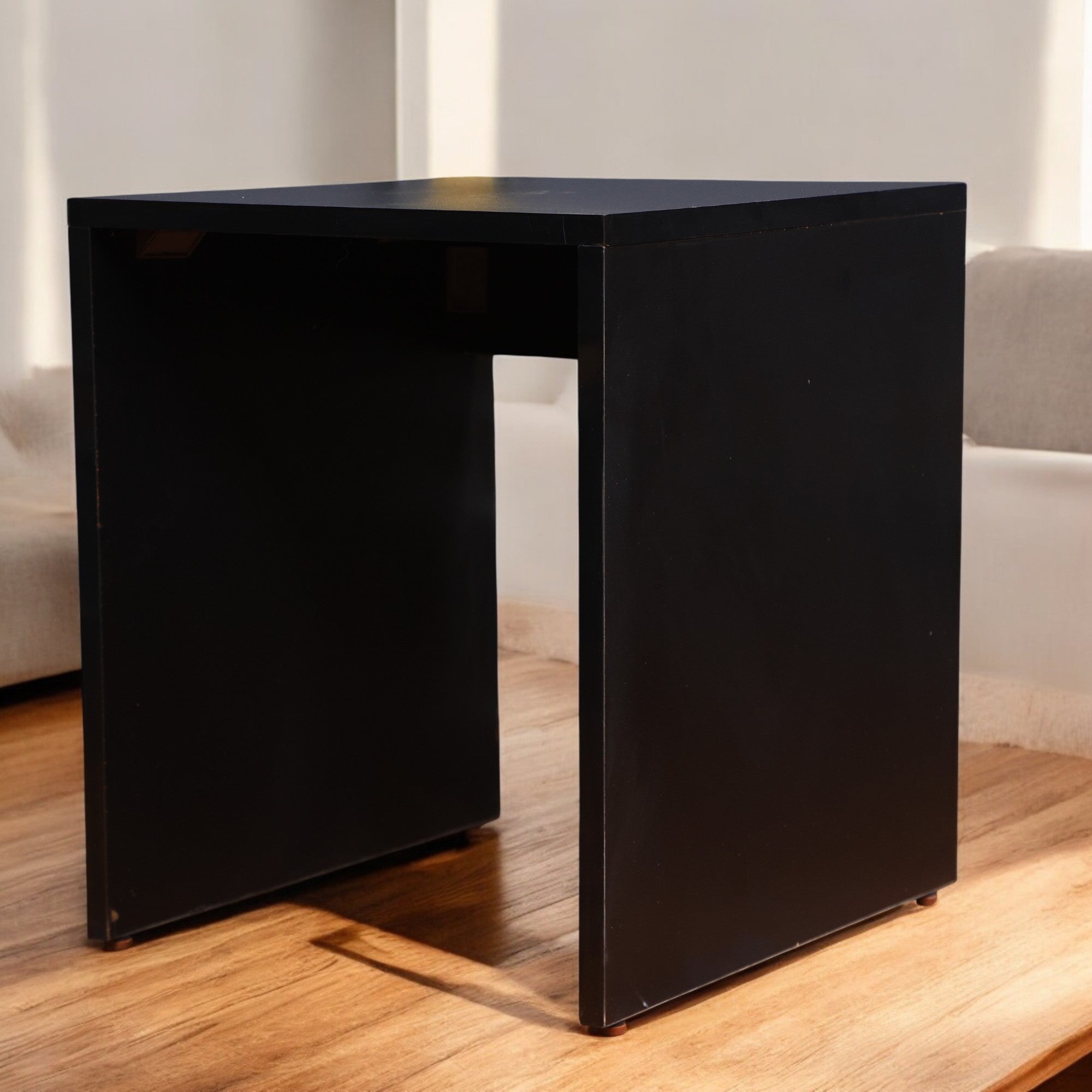 ترابيزة تليفزيون 194