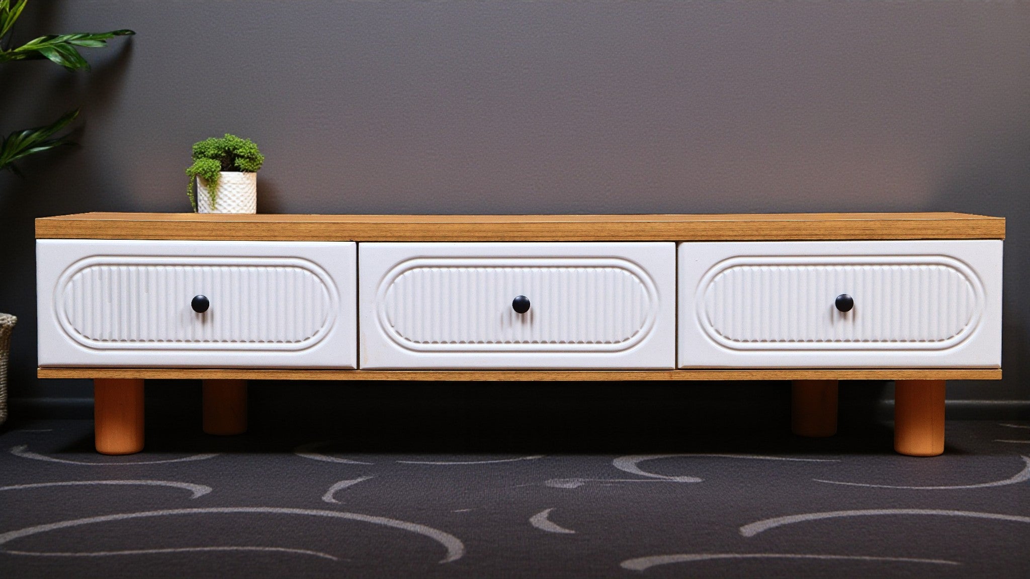 ترابيزة تليفزيون 200