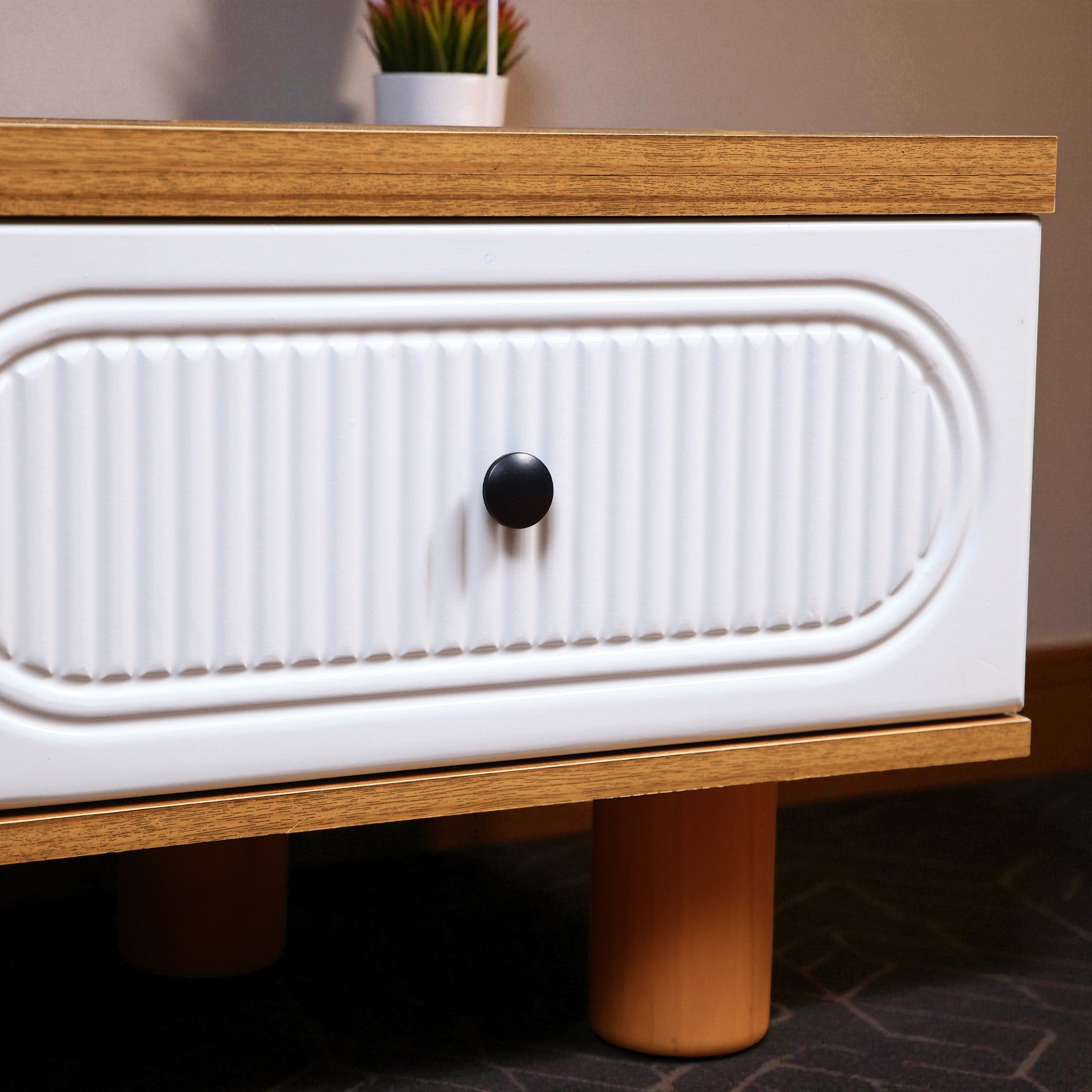 ترابيزة تليفزيون 200