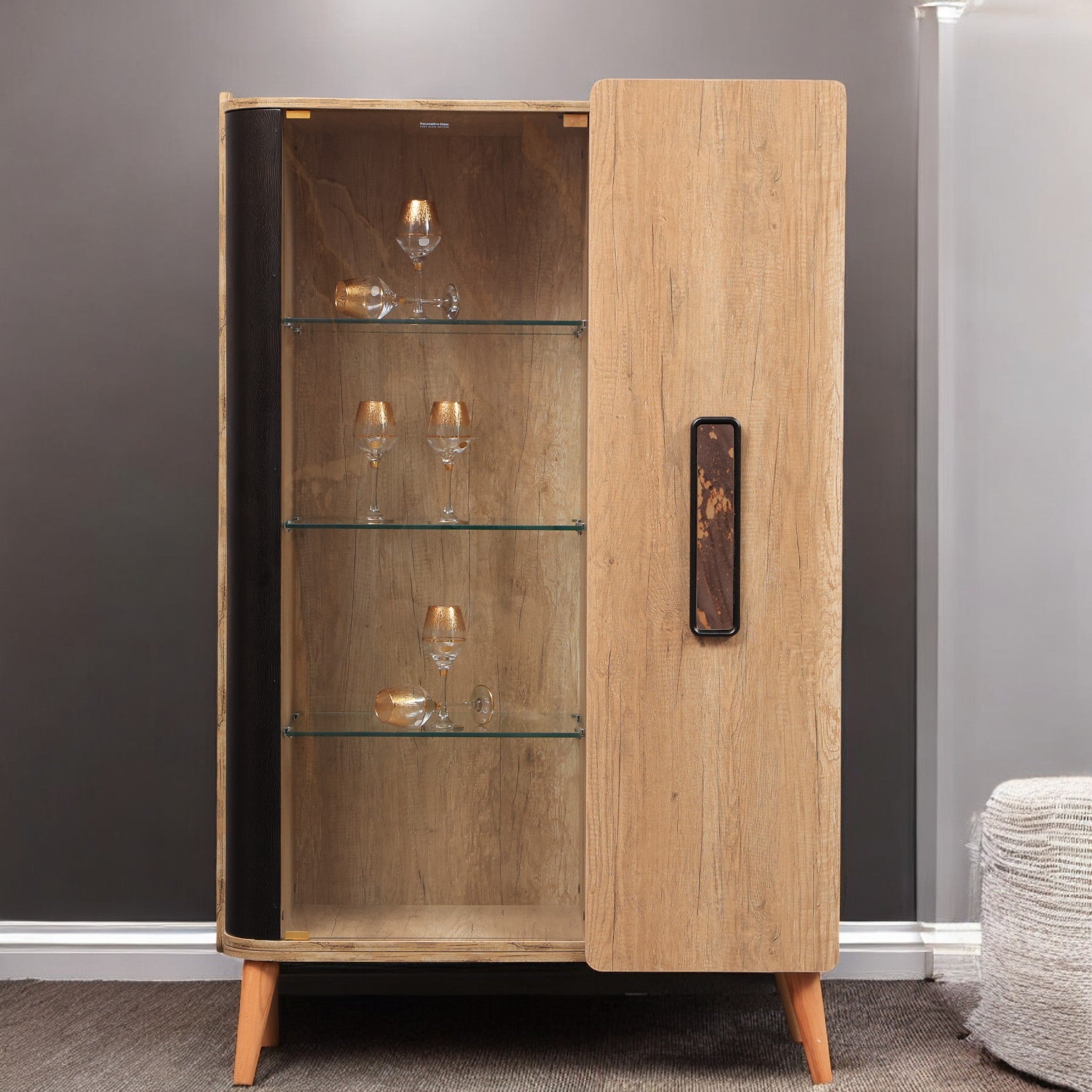 غرفة سفرة 104