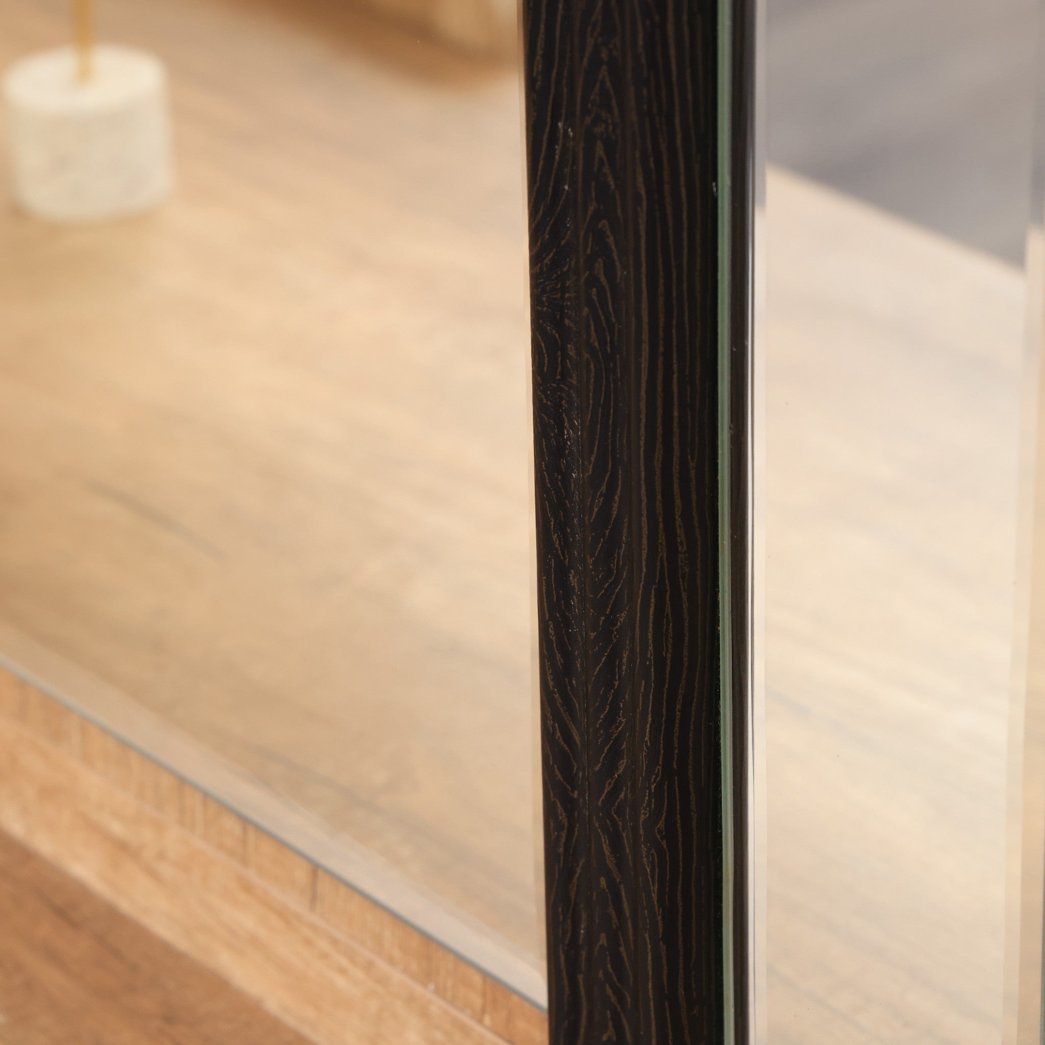 غرفة سفرة 104