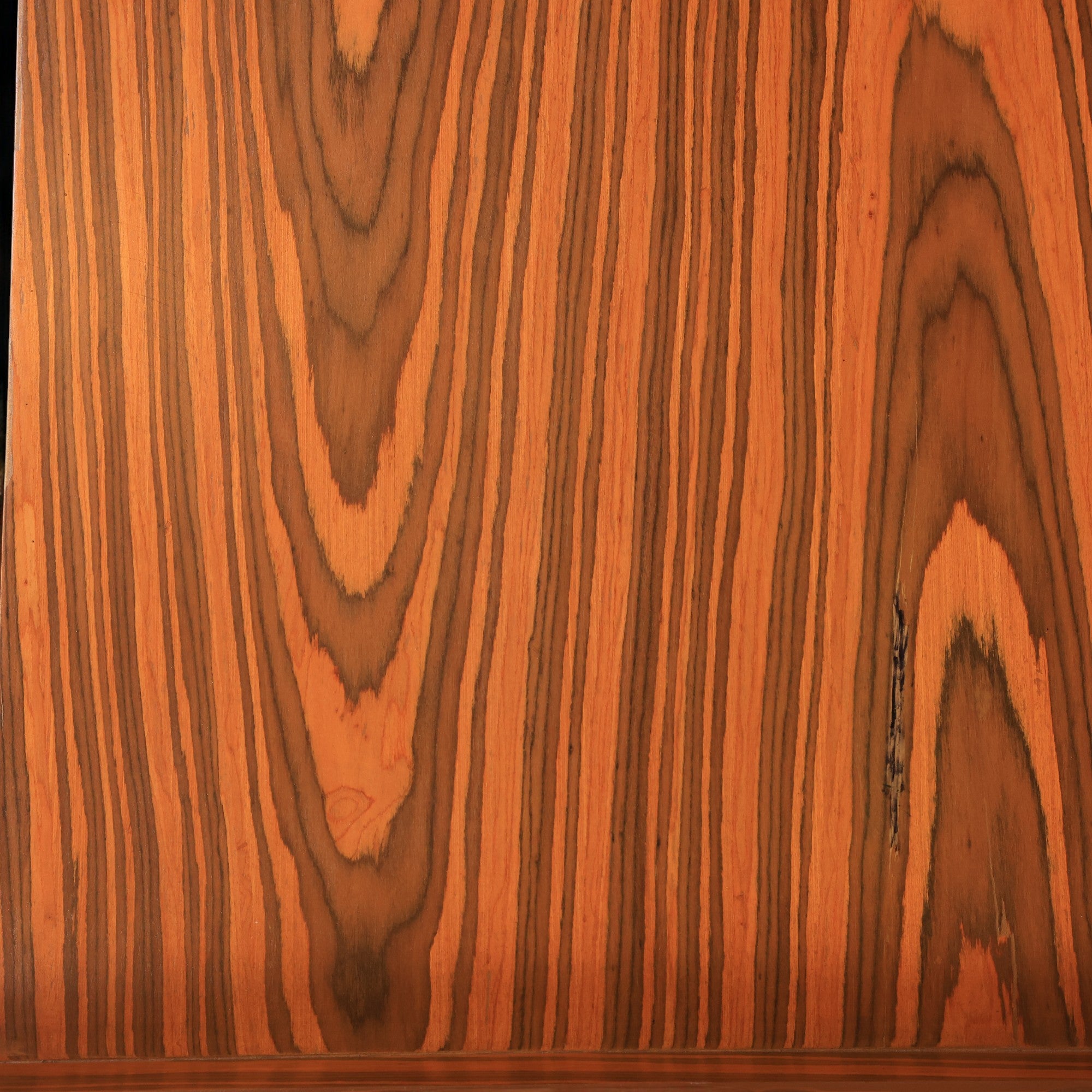 ترابيزة تليفزيون 147