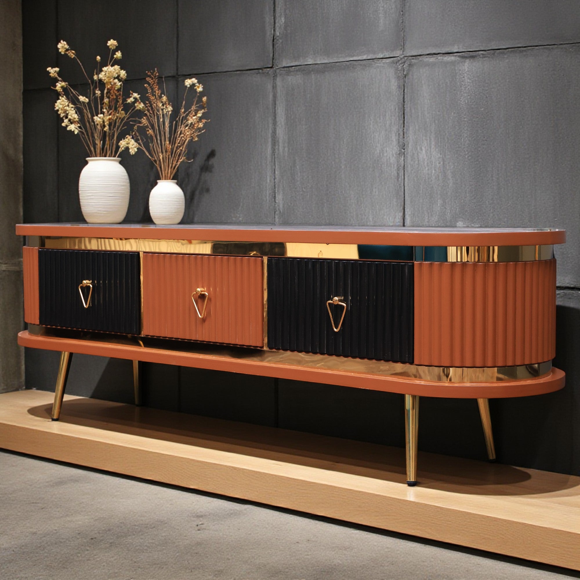 ترابيزة تليفزيون 179