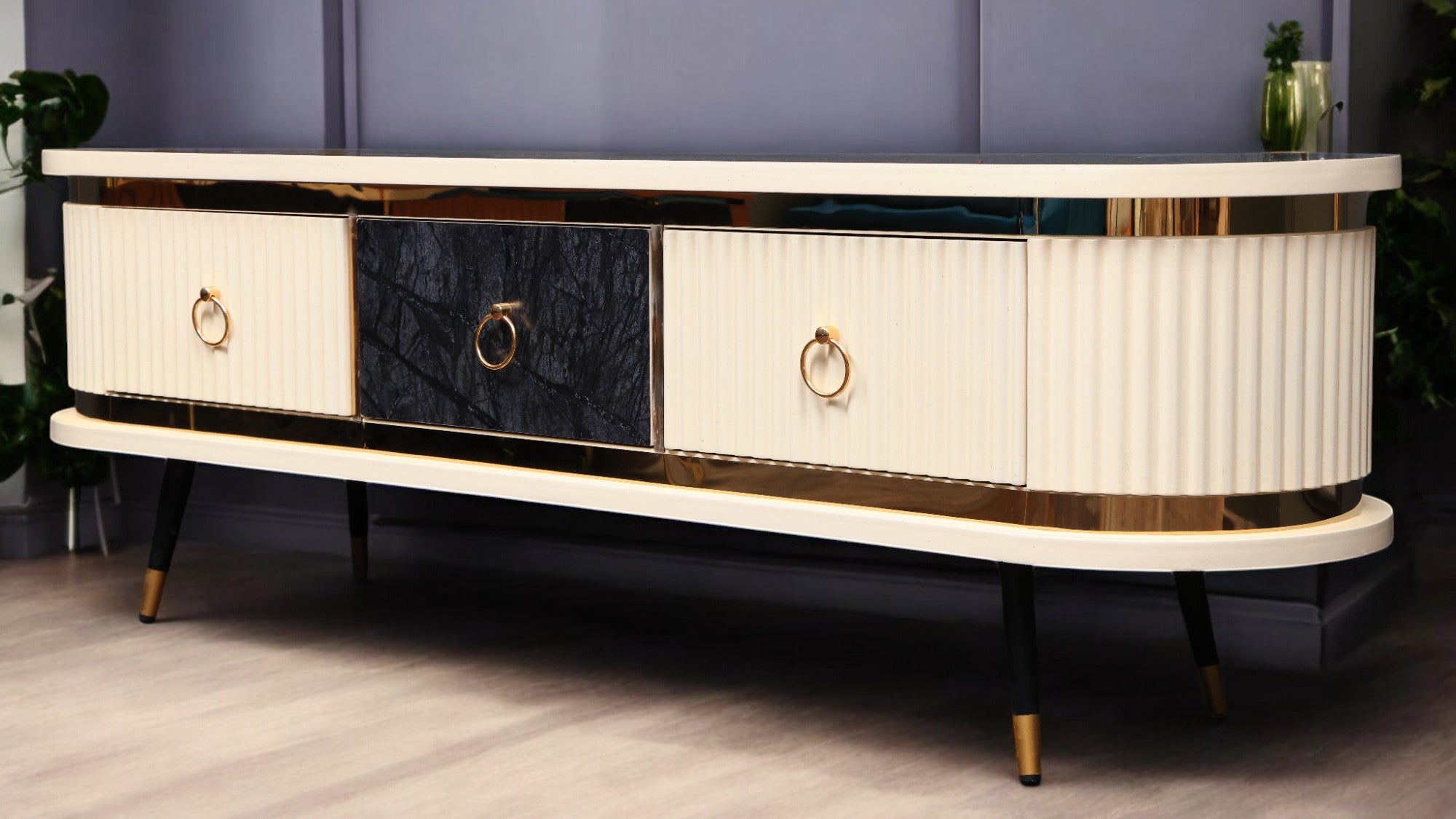 ترابيزة تليفزيون 178