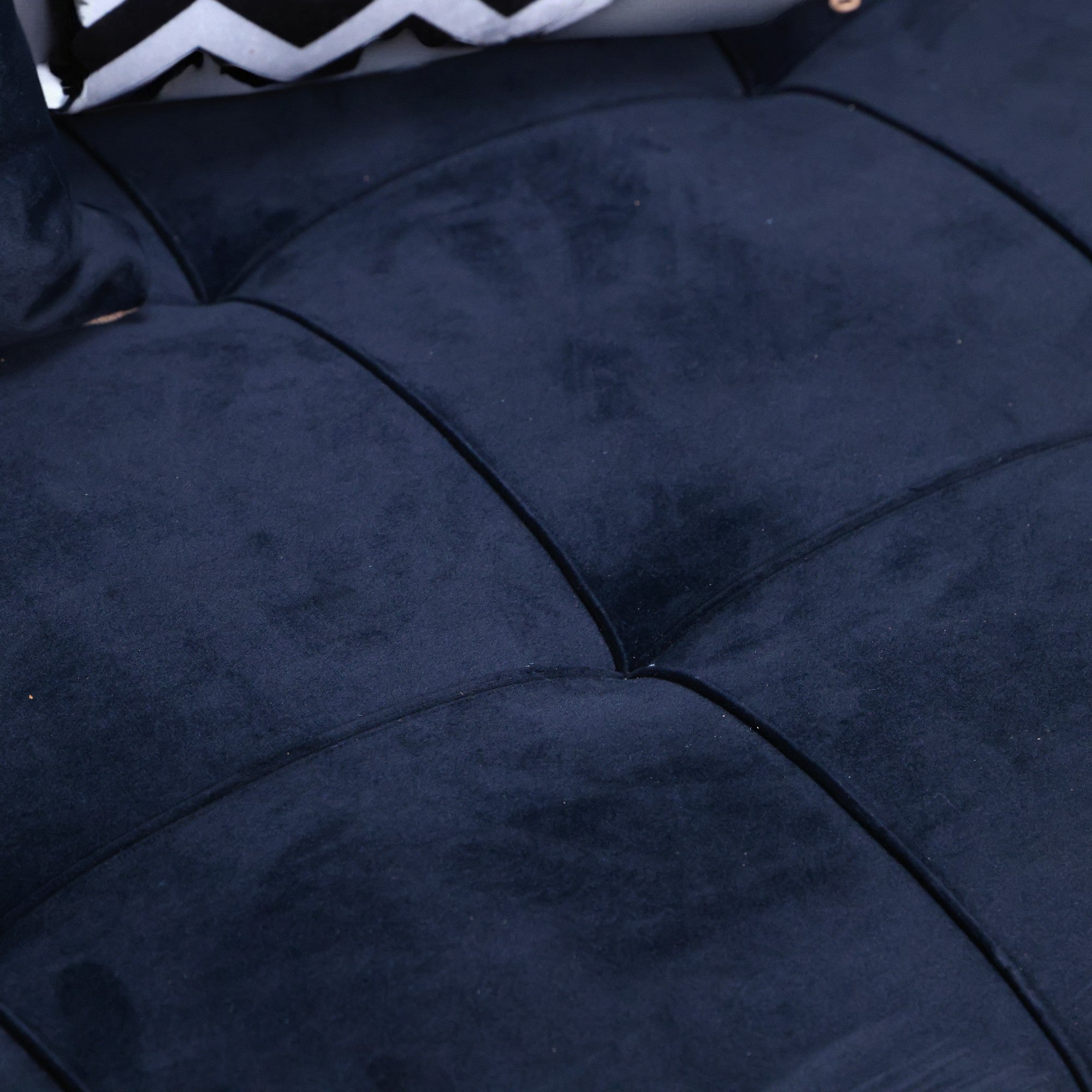 ركنة سرير وسحارة 269