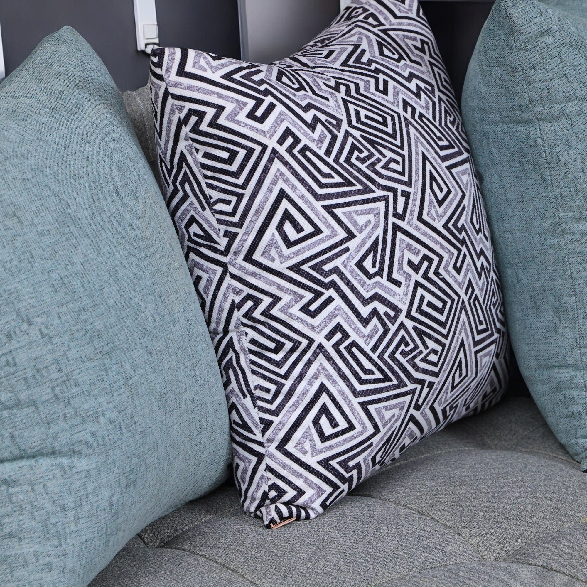 ركنة سرير وسحارة 255