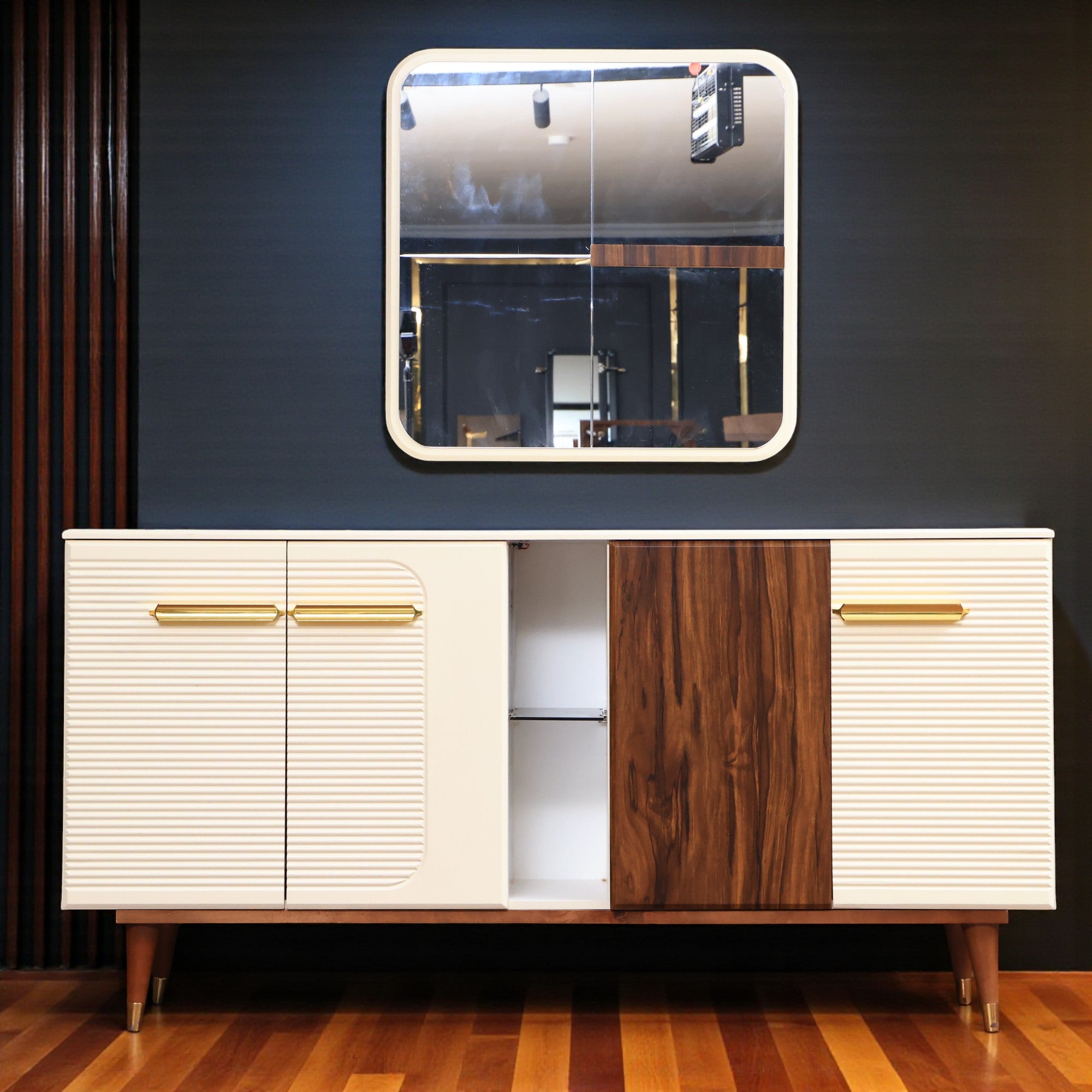 غرفة سفرة 423