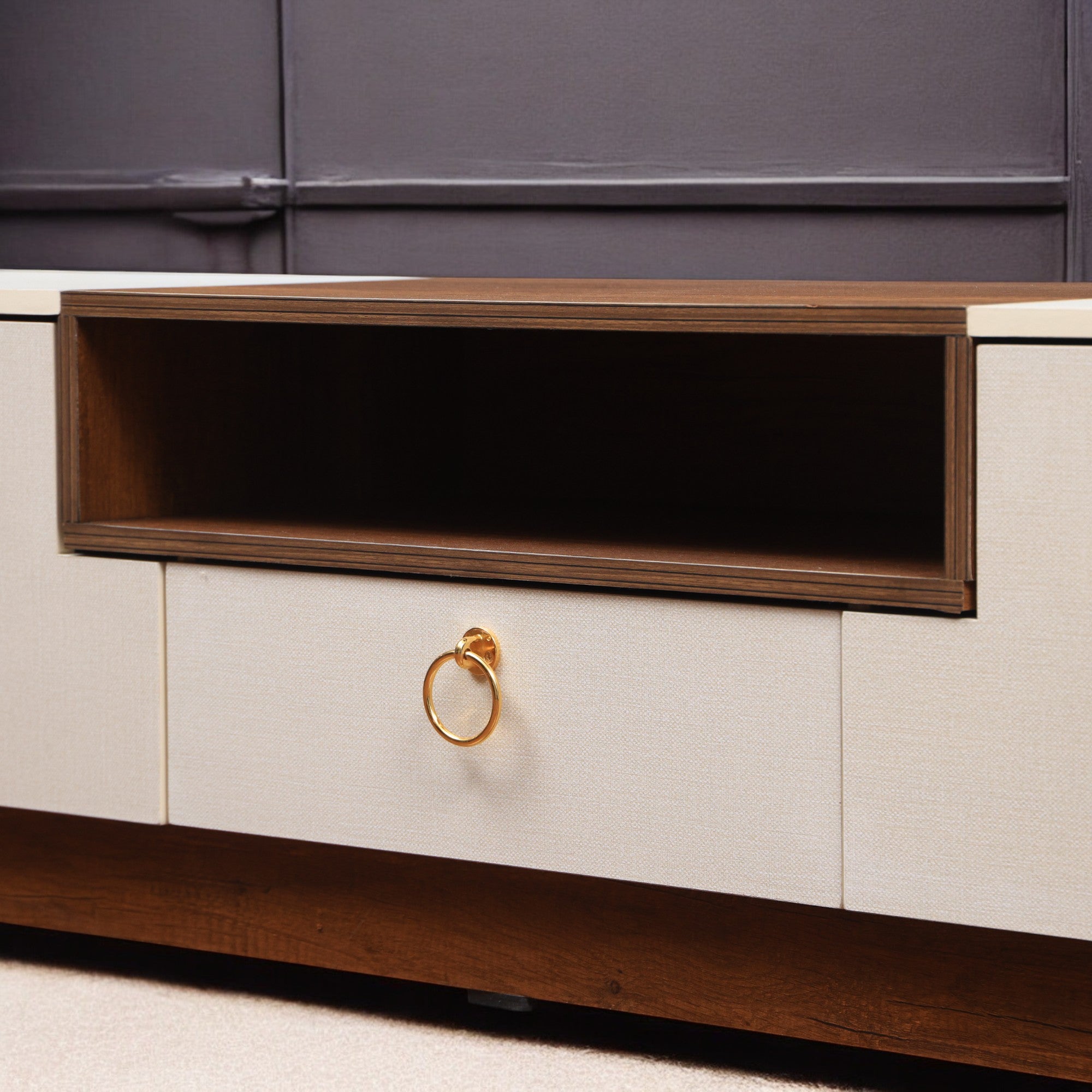 ترابيزة تليفزيون 197