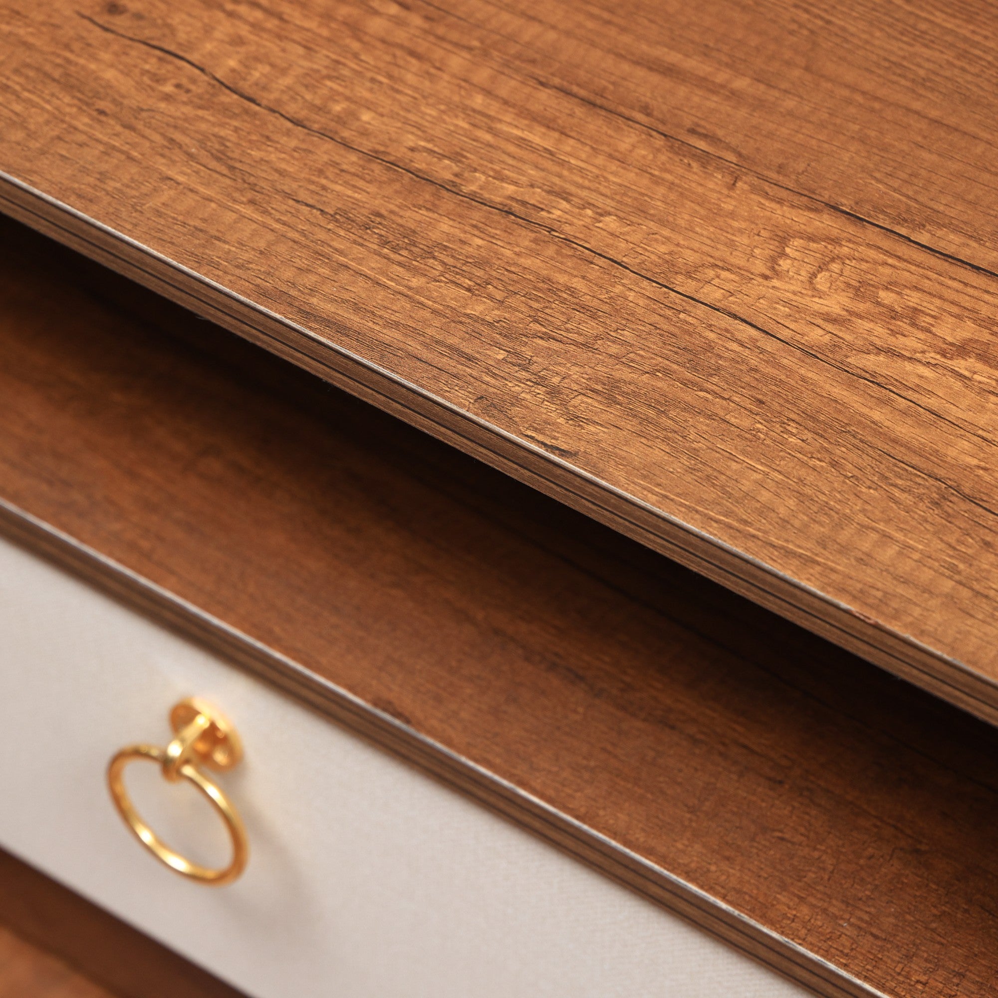 ترابيزة تليفزيون 197