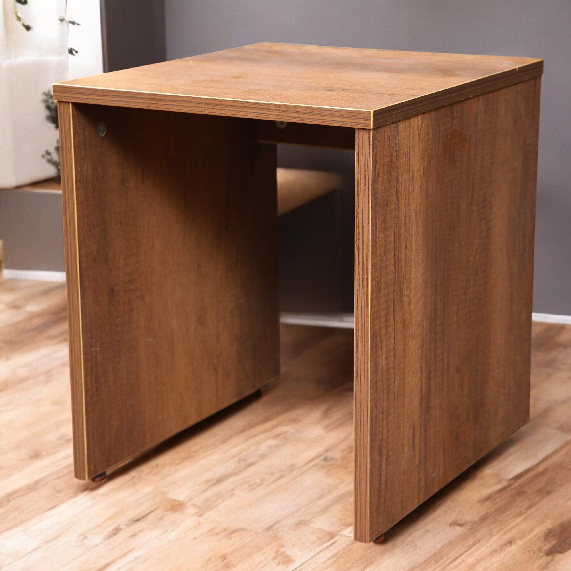 ترابيزة تليفزيون 132