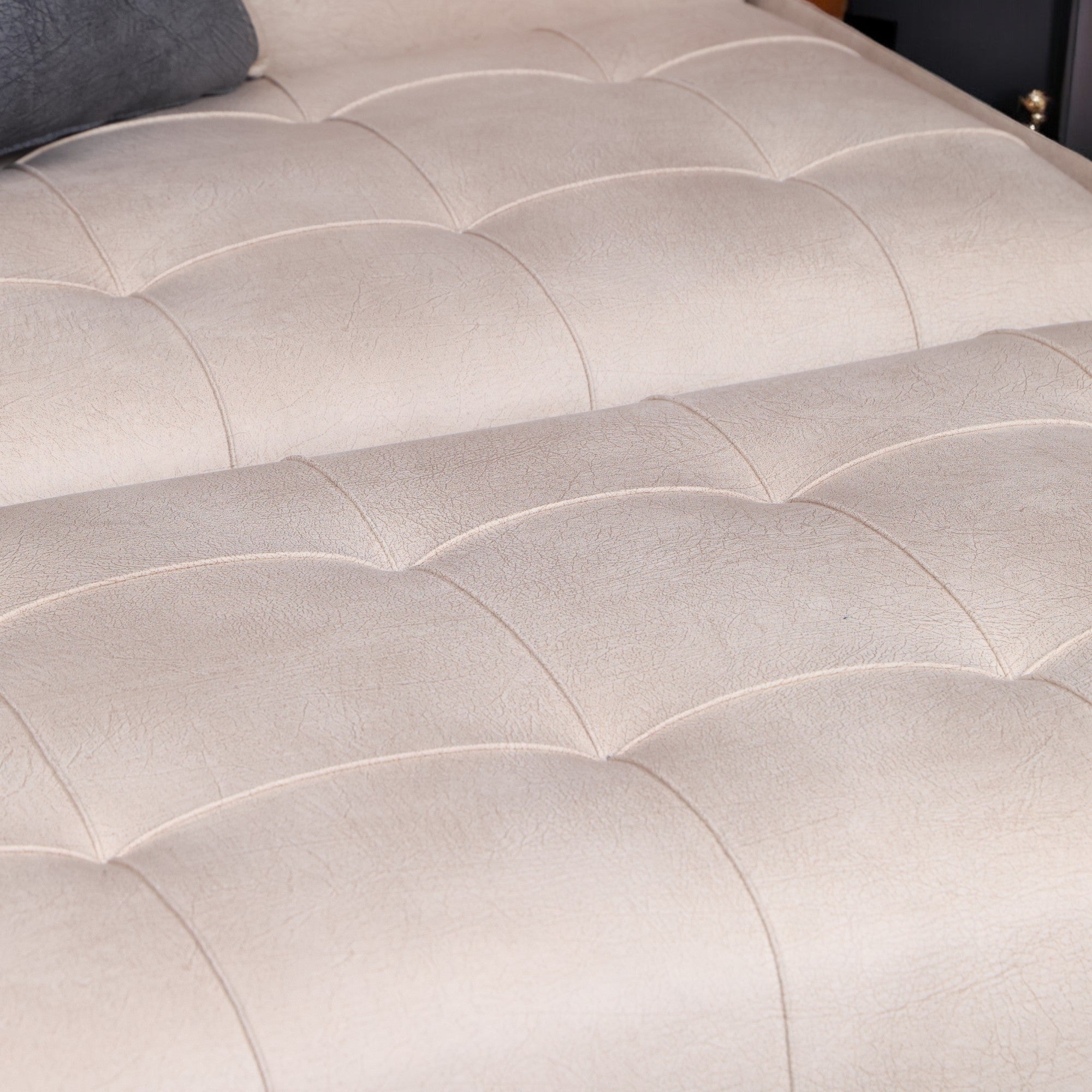 ركنة سرير وسحارة 221