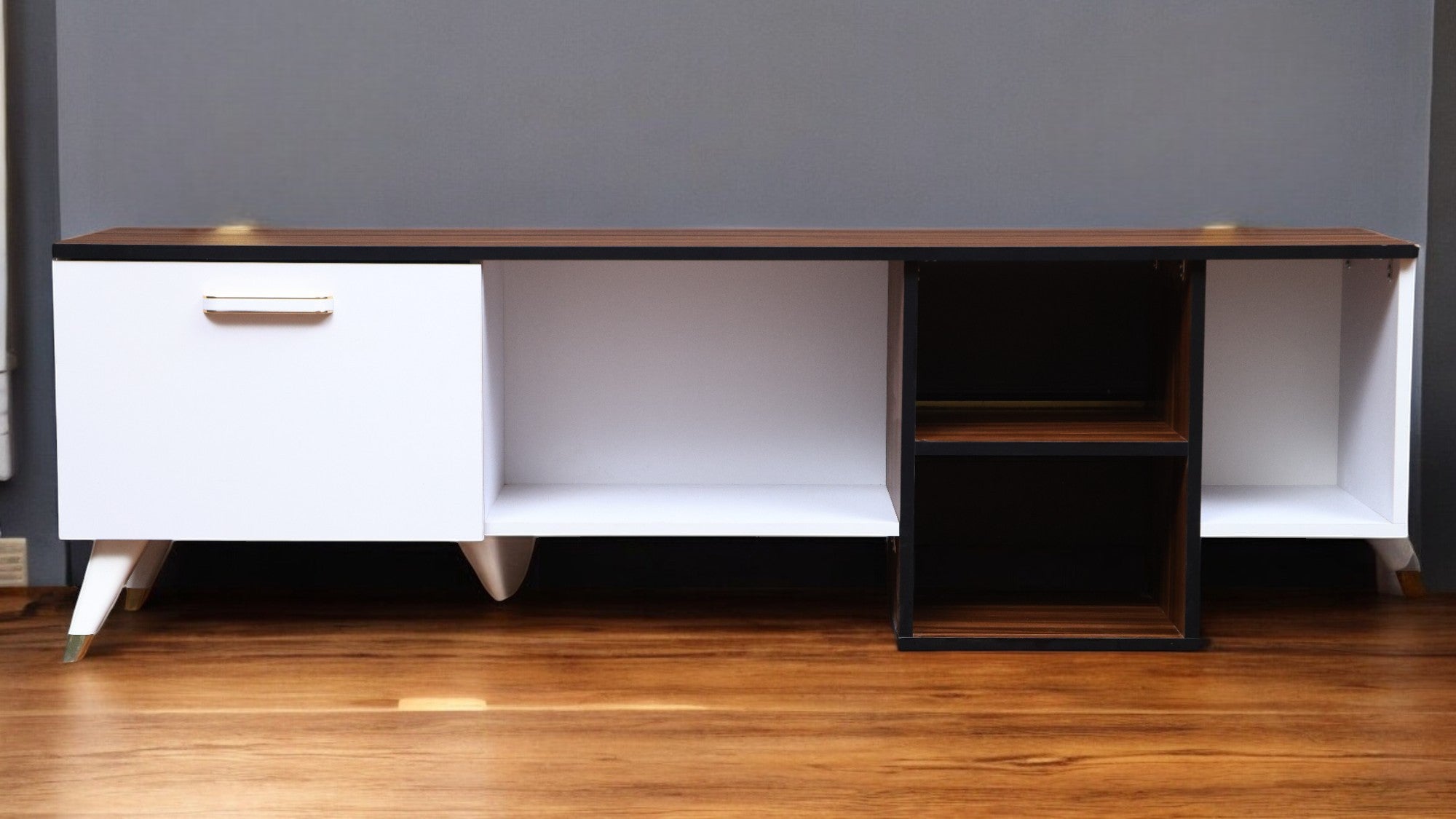 ترابيزة تليفزيون 187