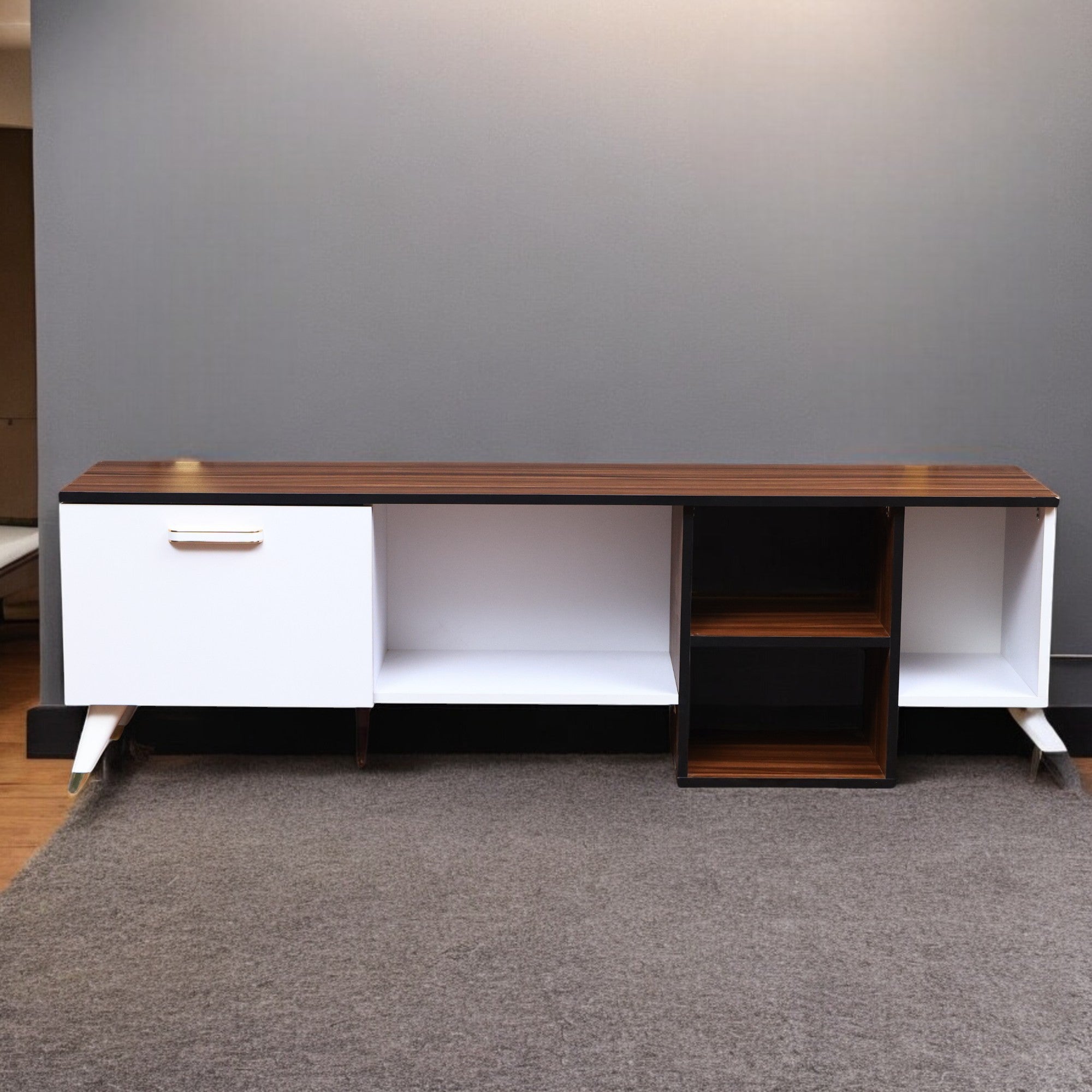 ترابيزة تليفزيون 187