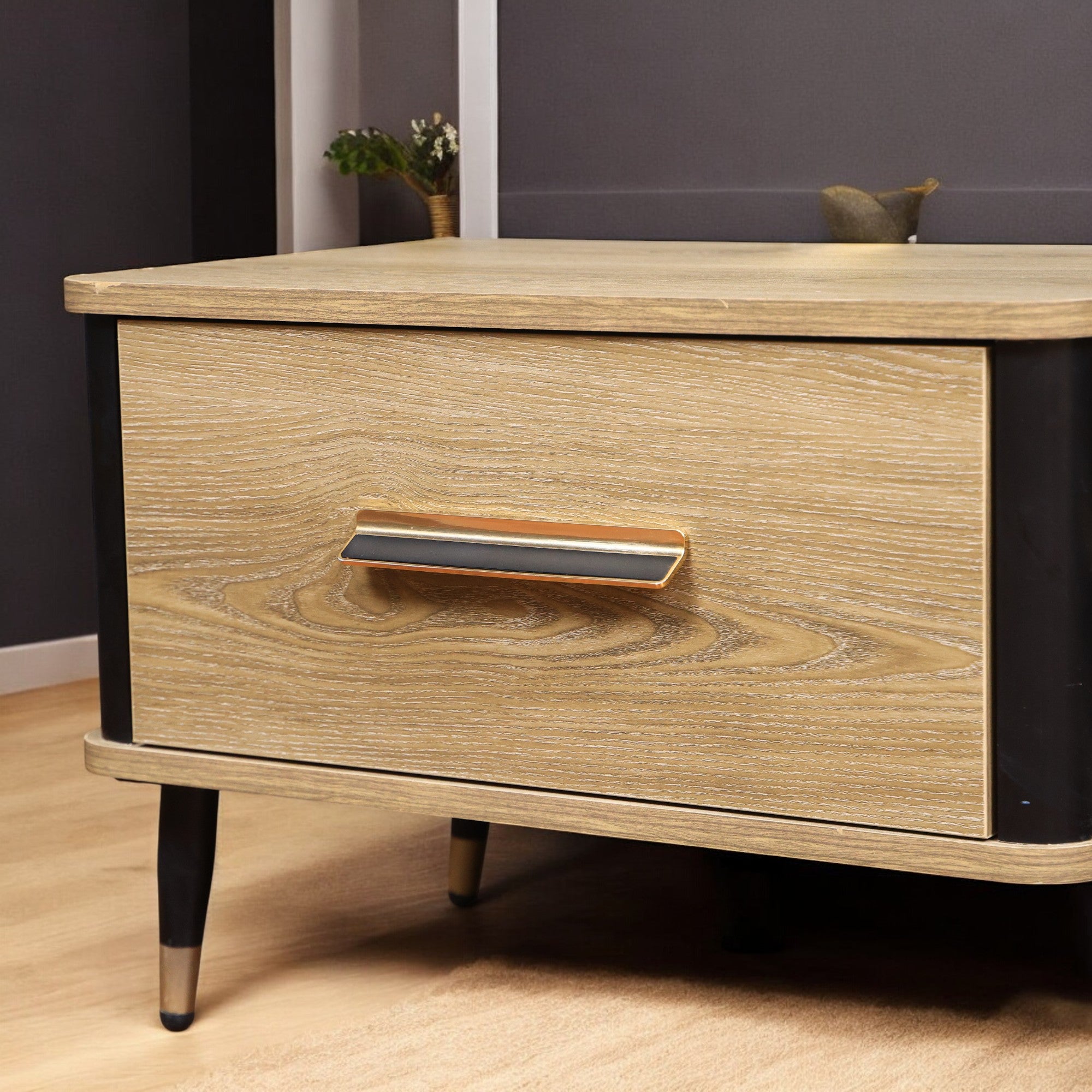 ترابيزة تليفزيون 188