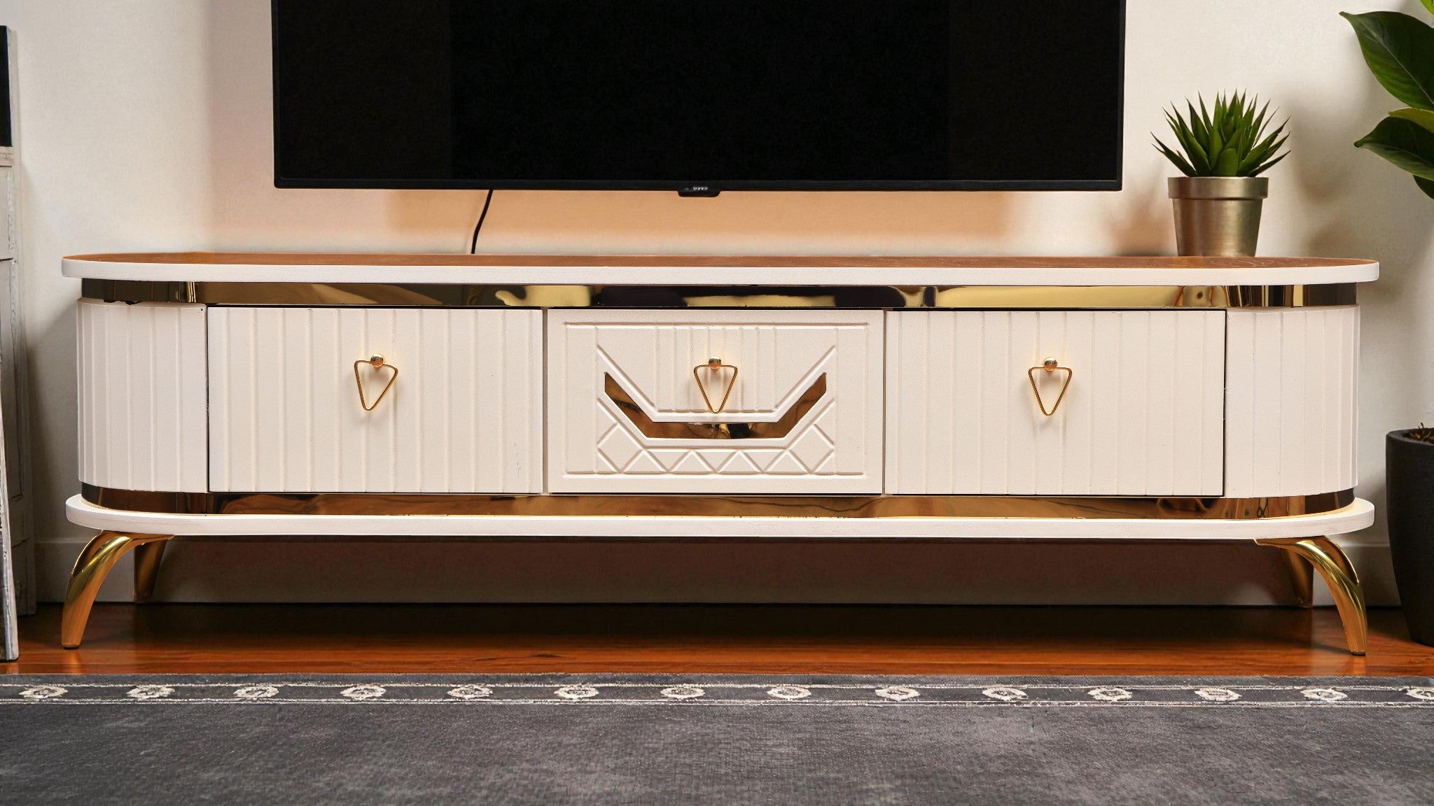 ترابيزة تليفزيون 198