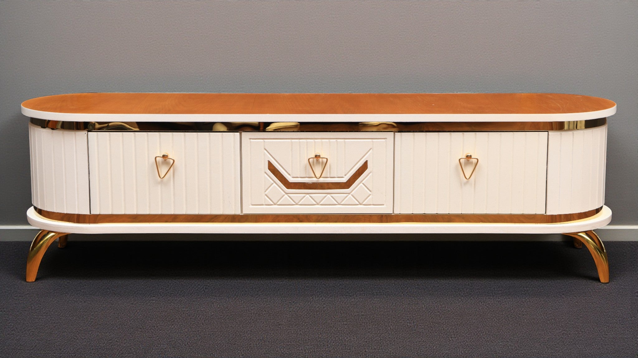 ترابيزة تليفزيون 198