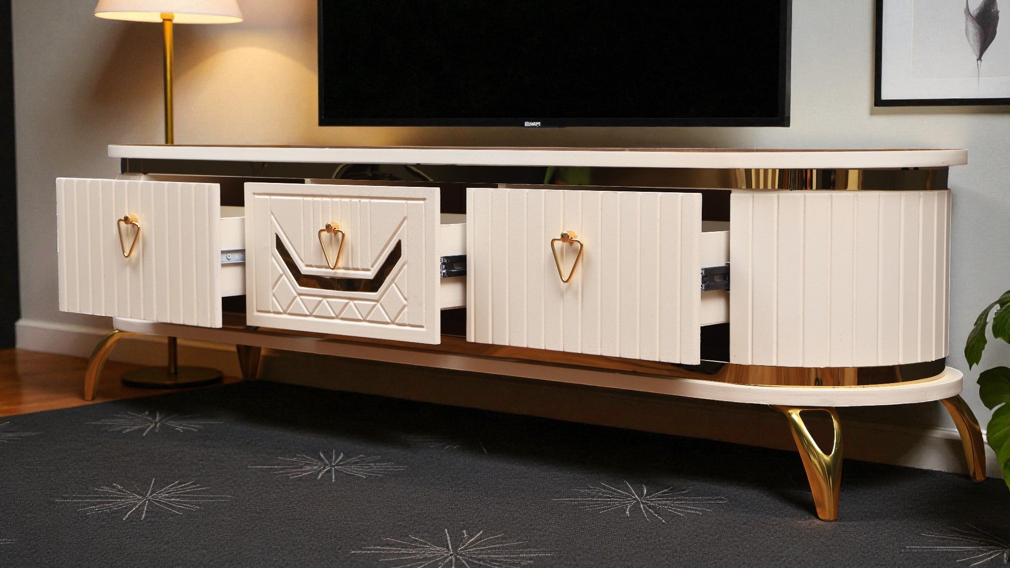 ترابيزة تليفزيون 198