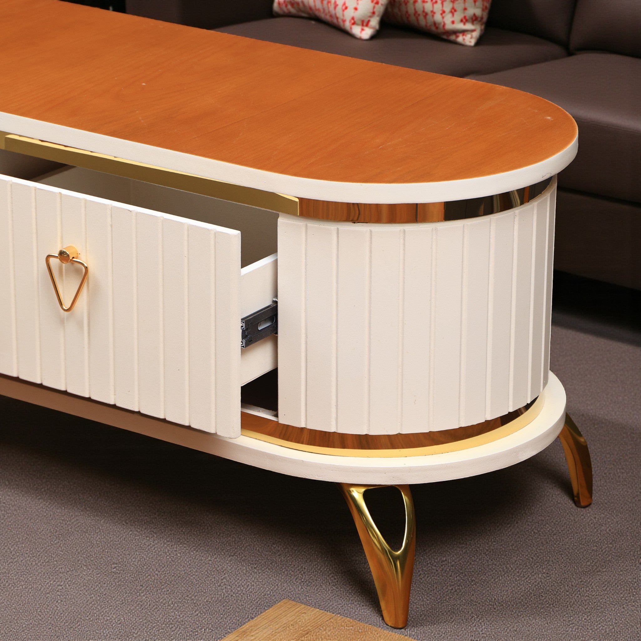 ترابيزة تليفزيون 198