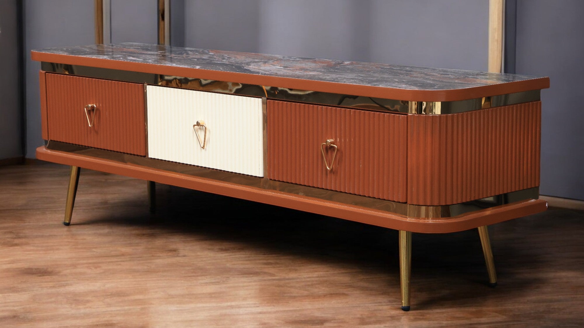 ترابيزة تليفزيون 165