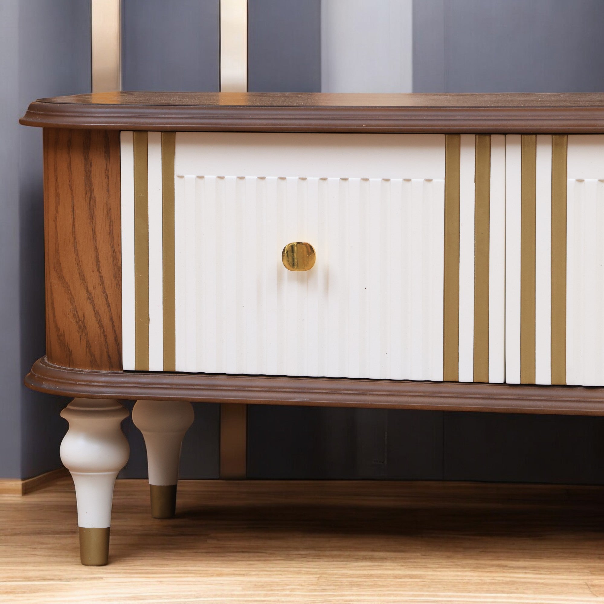 ترابيزة تليفزيون 150