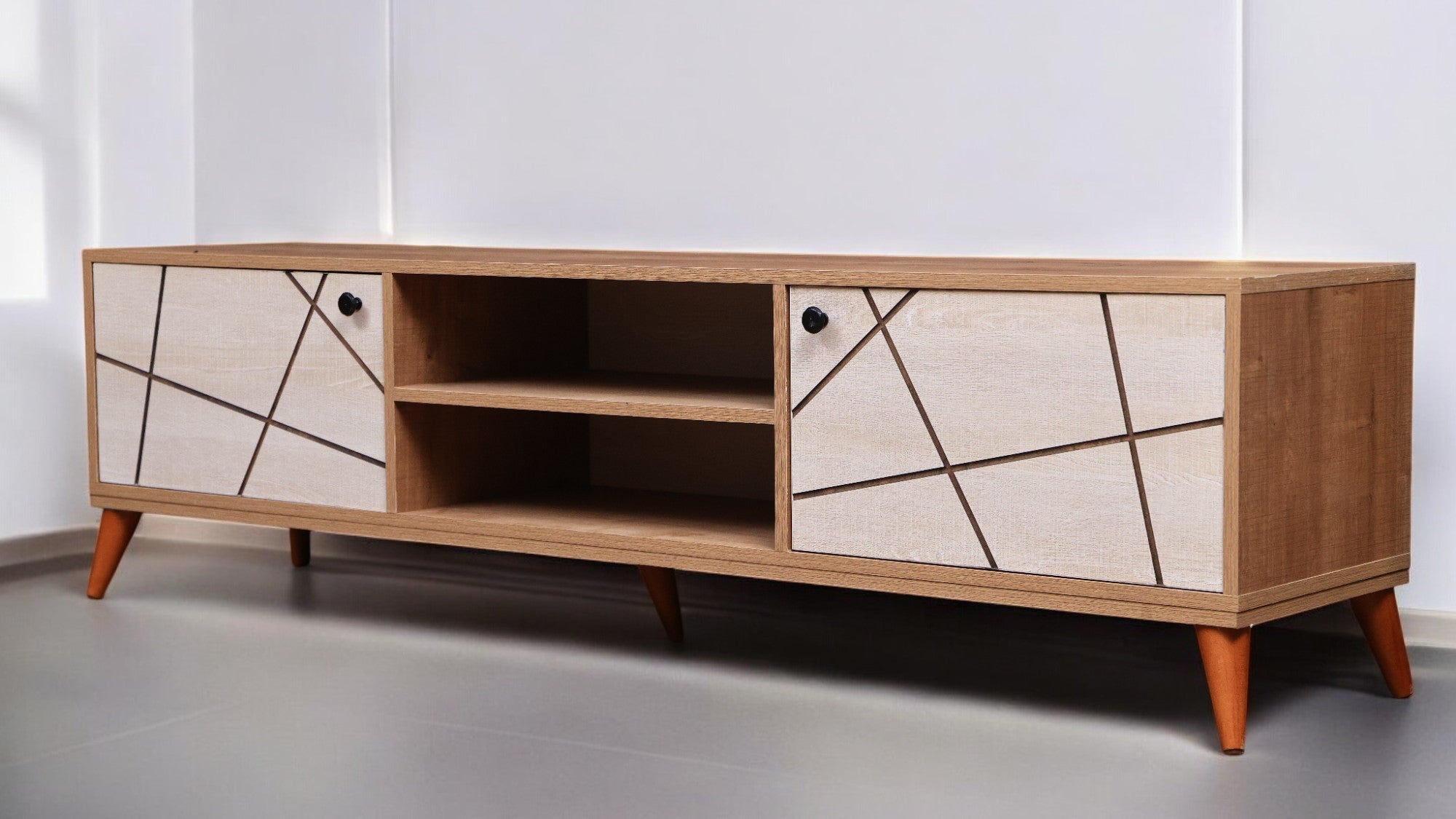 ترابيزة تليفزيون 192