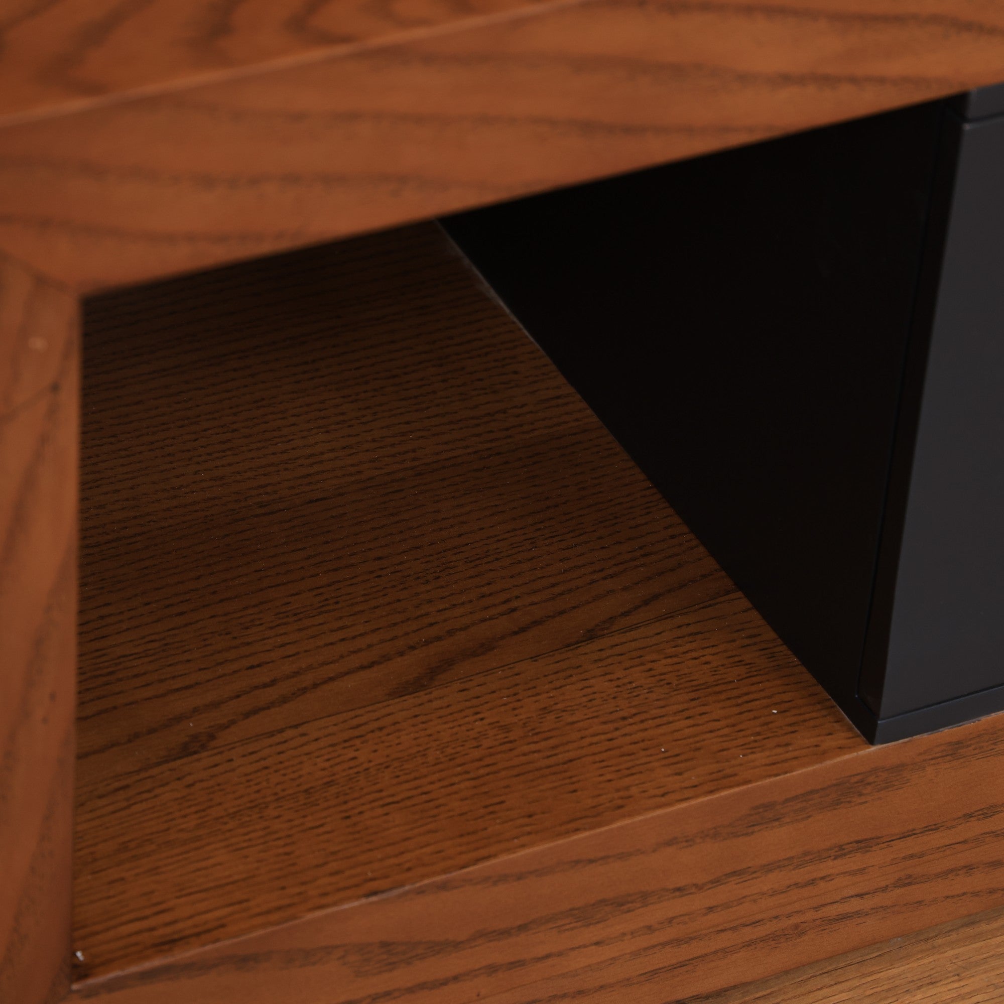 ترابيزة تليفزيون 151