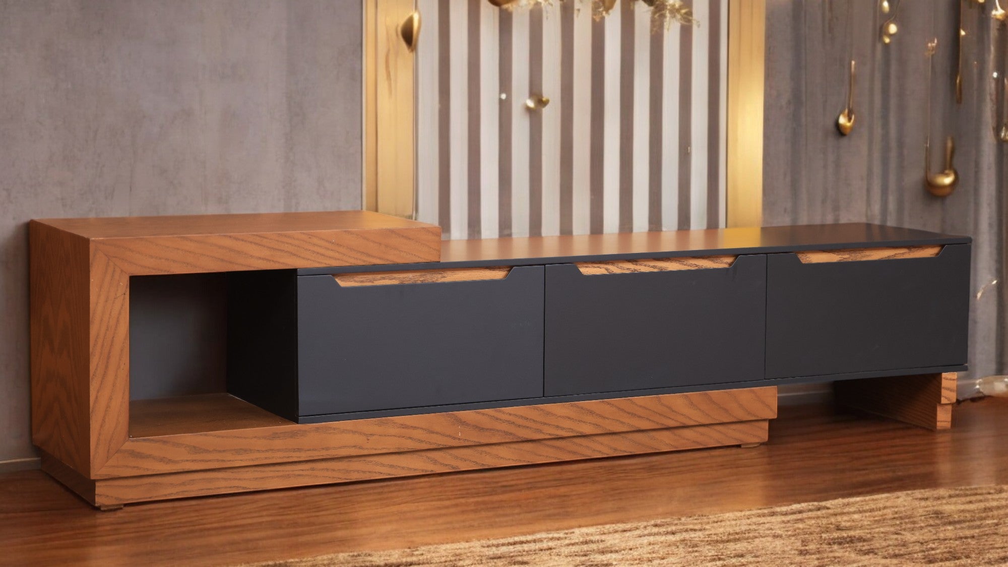 ترابيزة تليفزيون 151