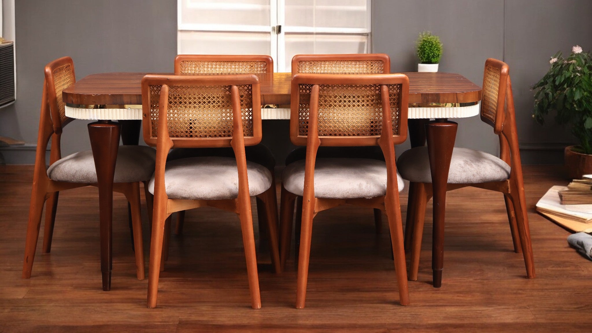 ترابيزة سفرة 356