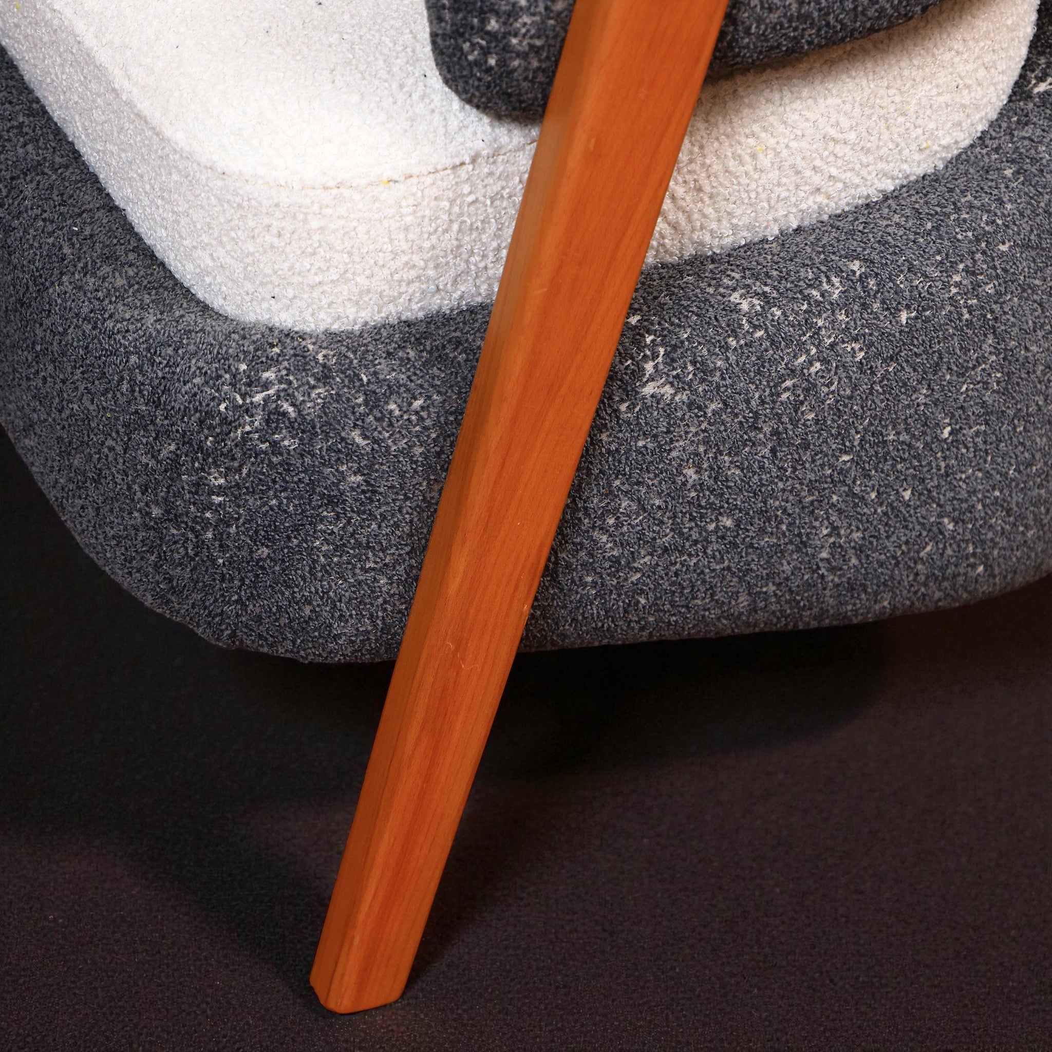 انترية 702
