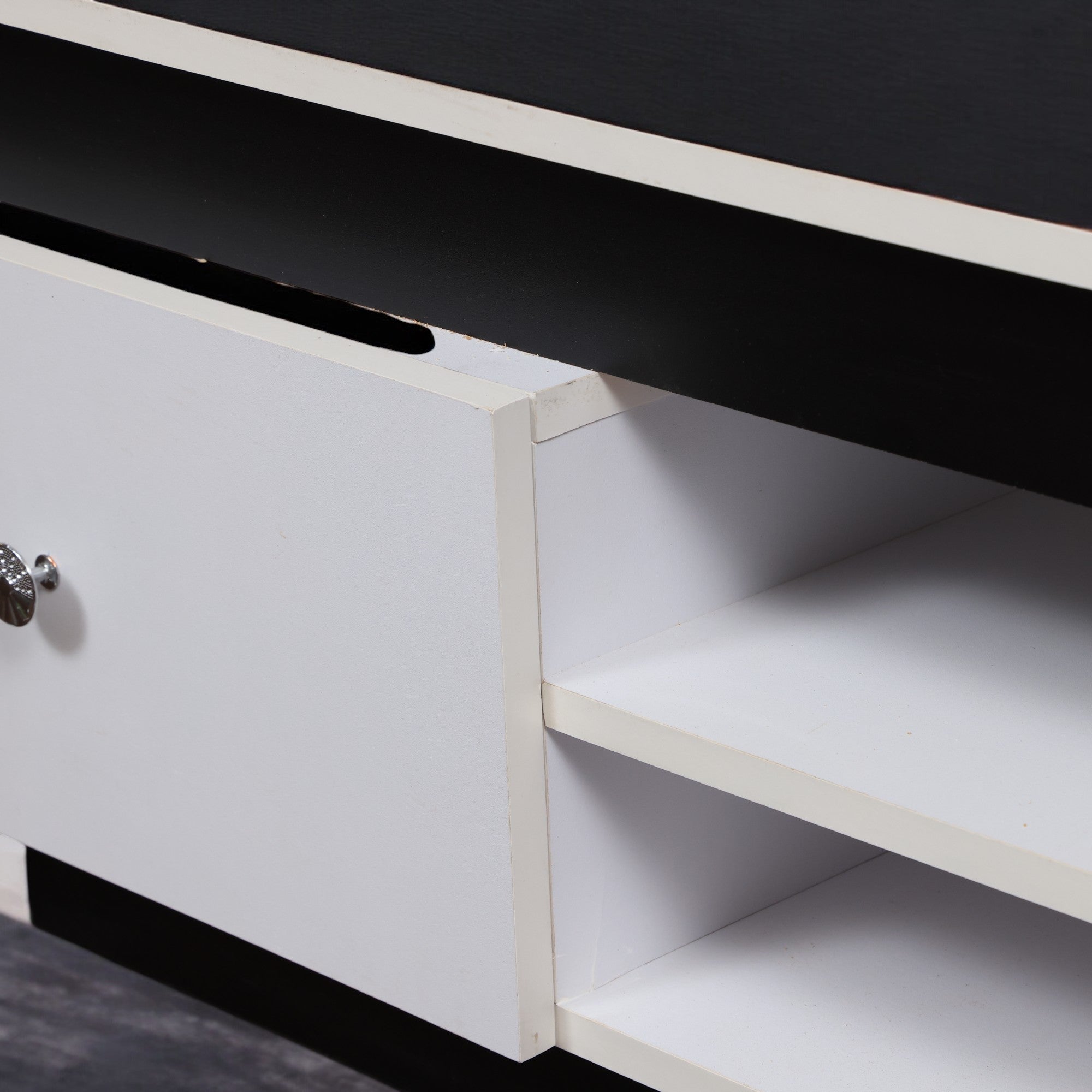 ترابيزة تليفزيون 161