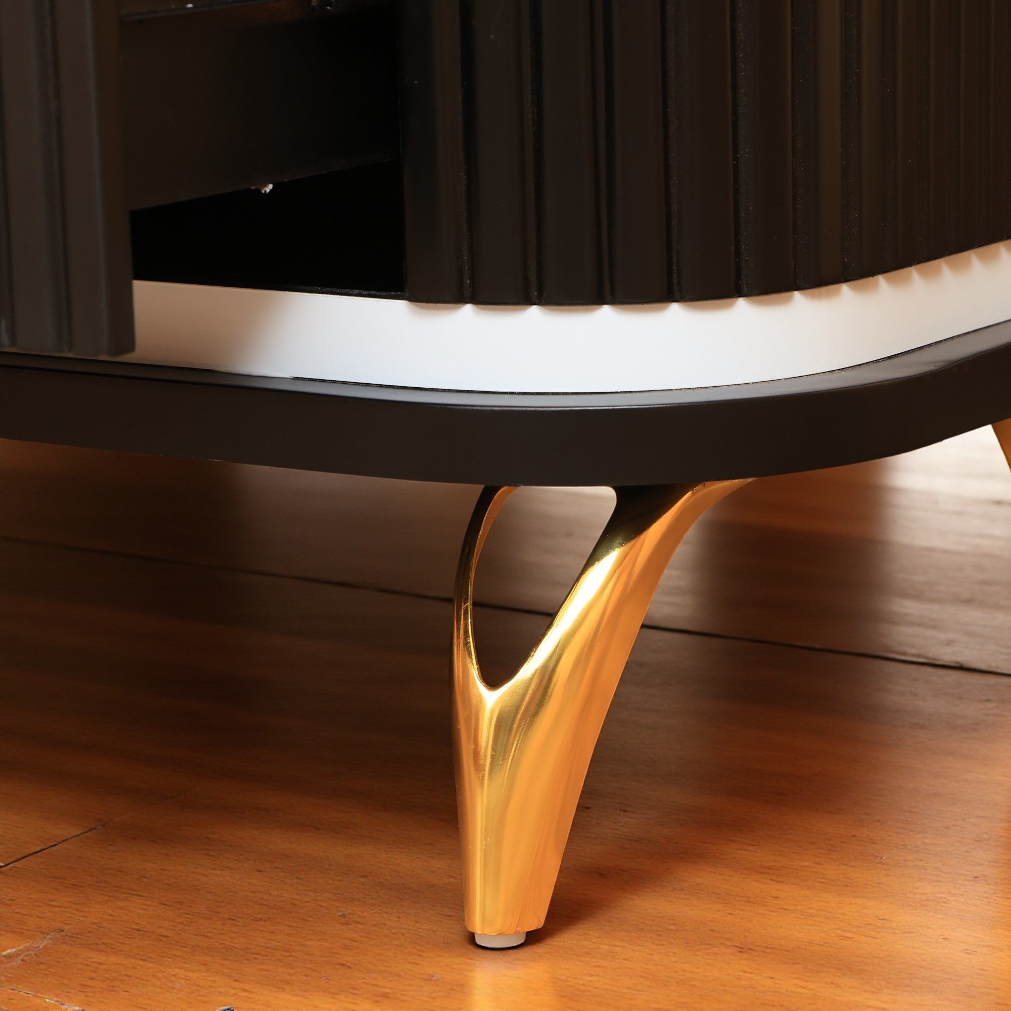 ترابيزة تليفزيون 155