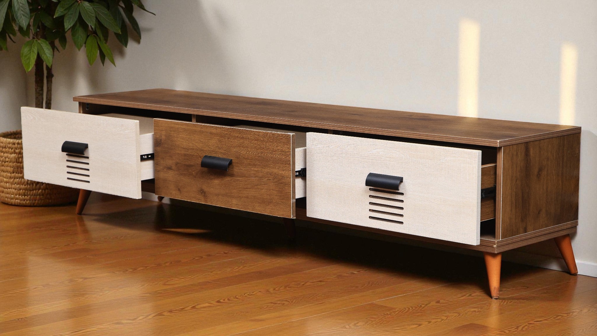 ترابيزة تليفزيون 183