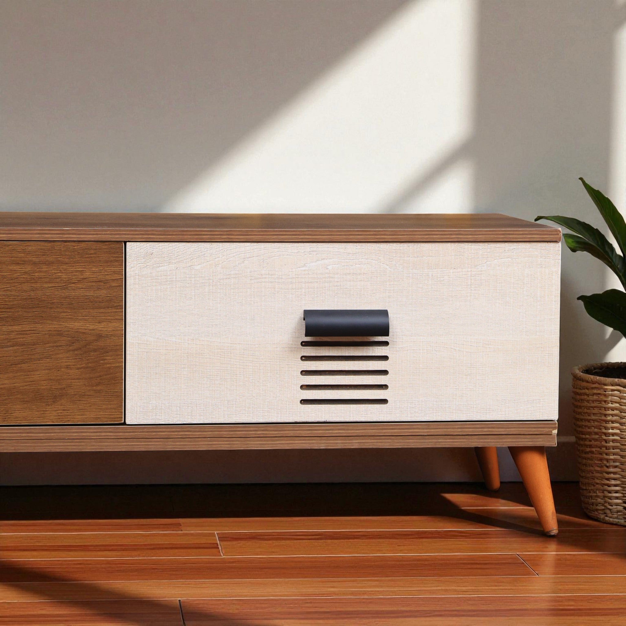 ترابيزة تليفزيون 183