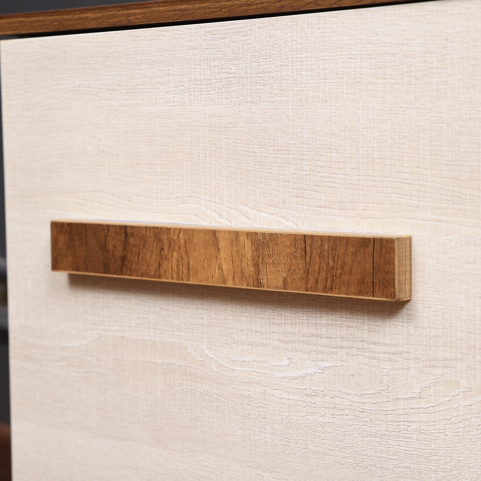 ترابيزة تليفزيون 184