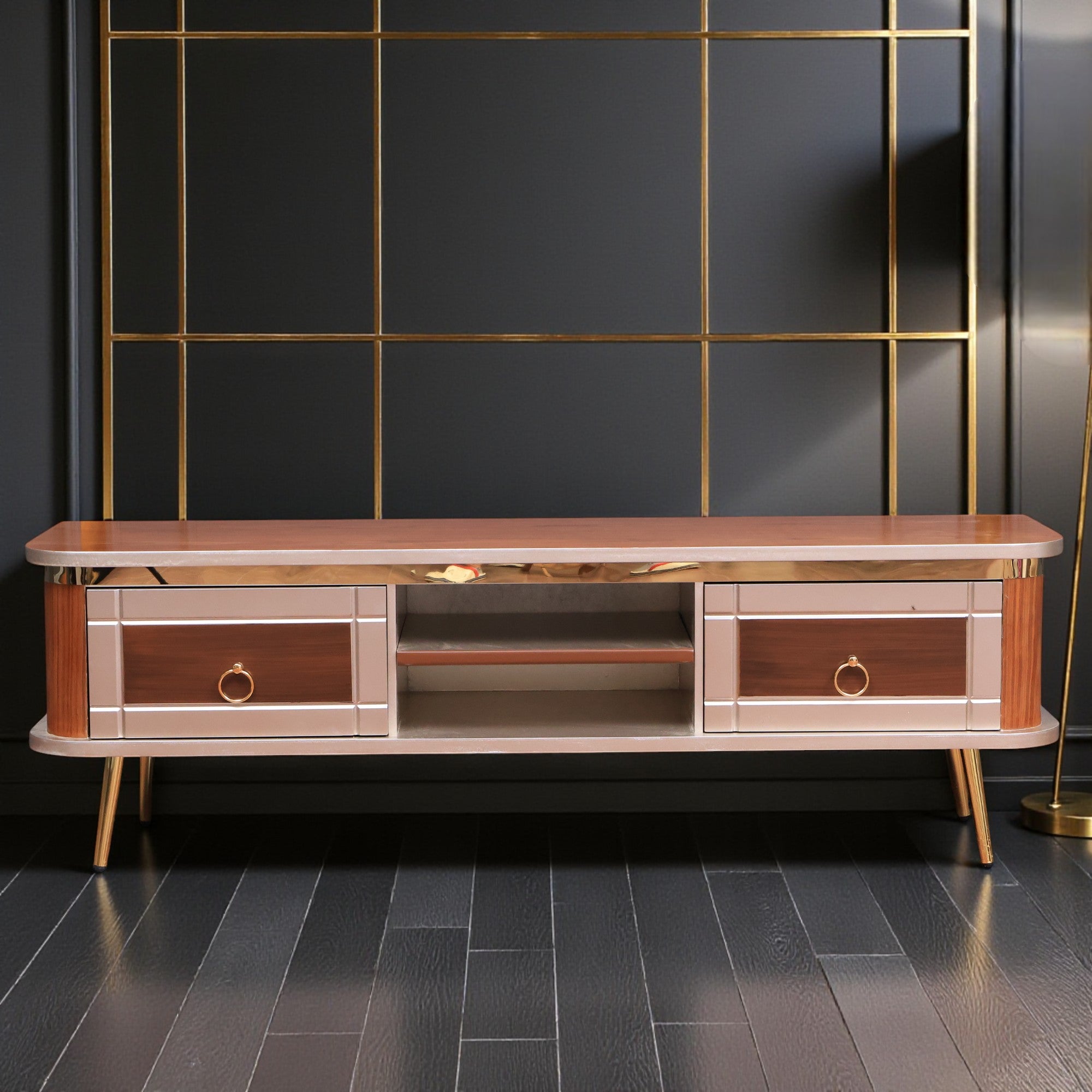 ترابيزة تليفزيون 168