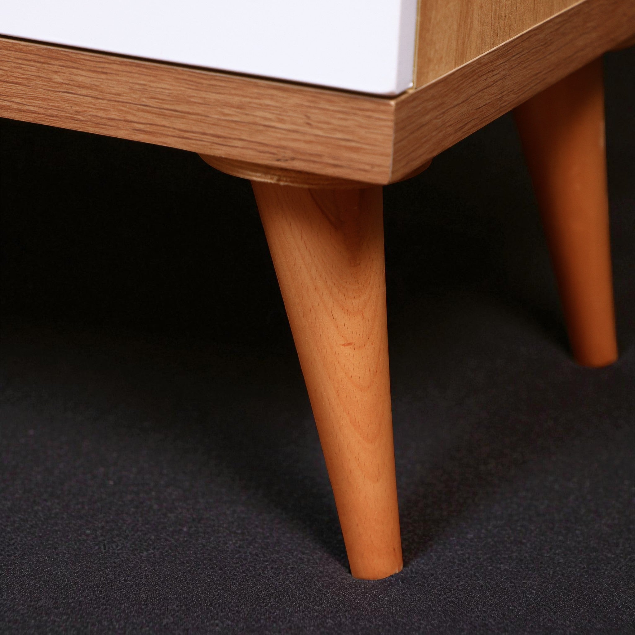 ترابيزة تليفزيون 201