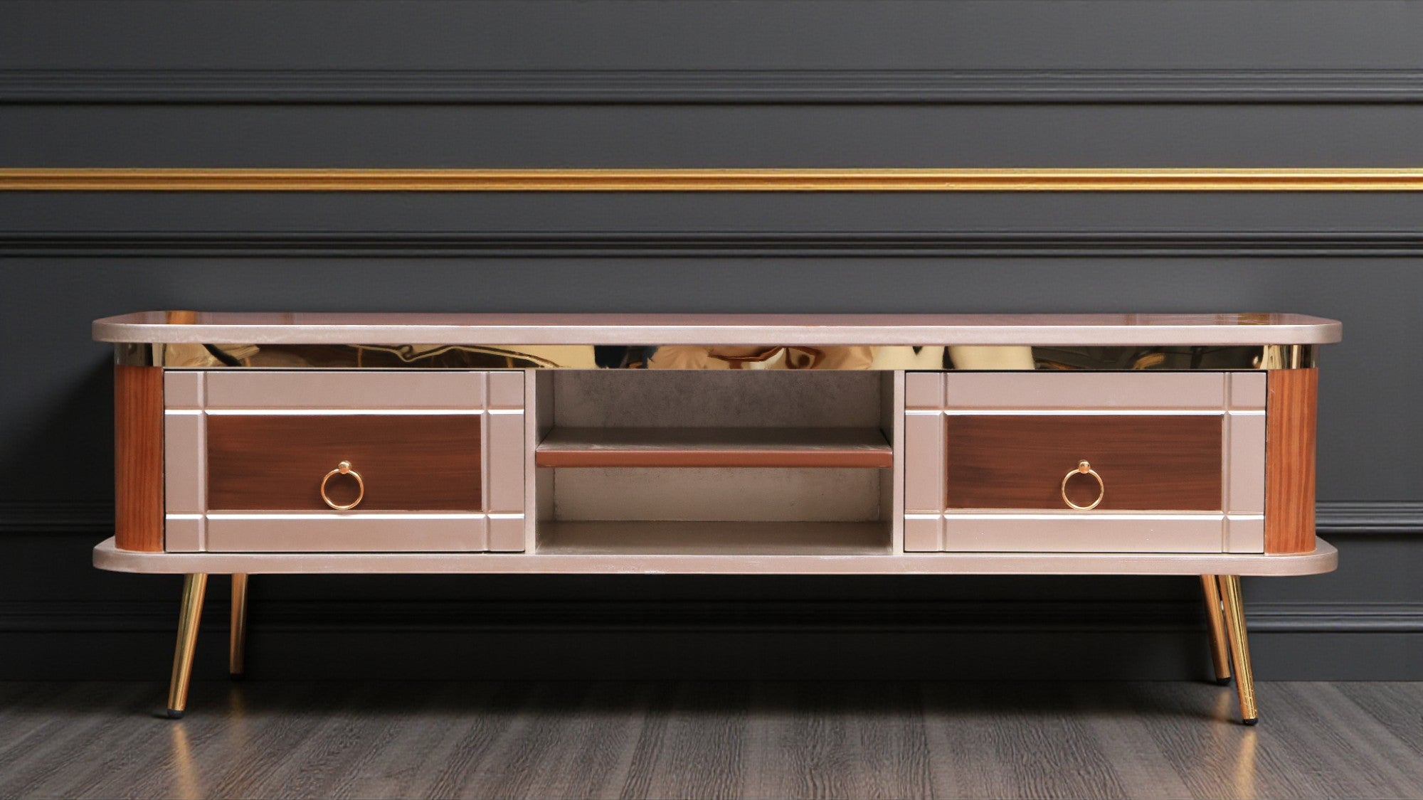 ترابيزة تليفزيون 168