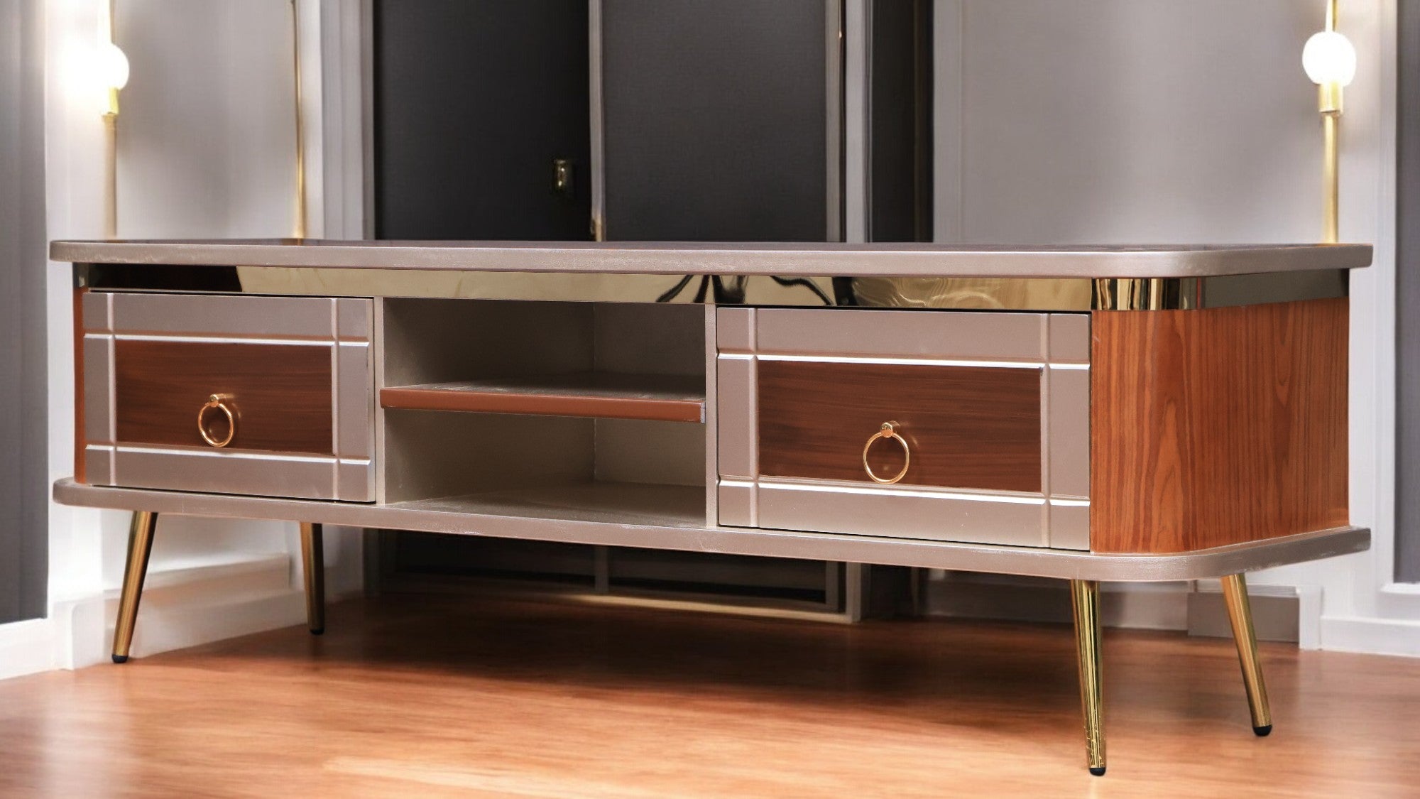 ترابيزة تليفزيون 168