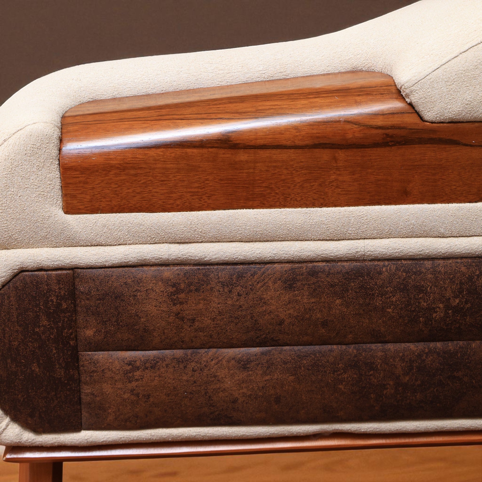 انترية سرير 668