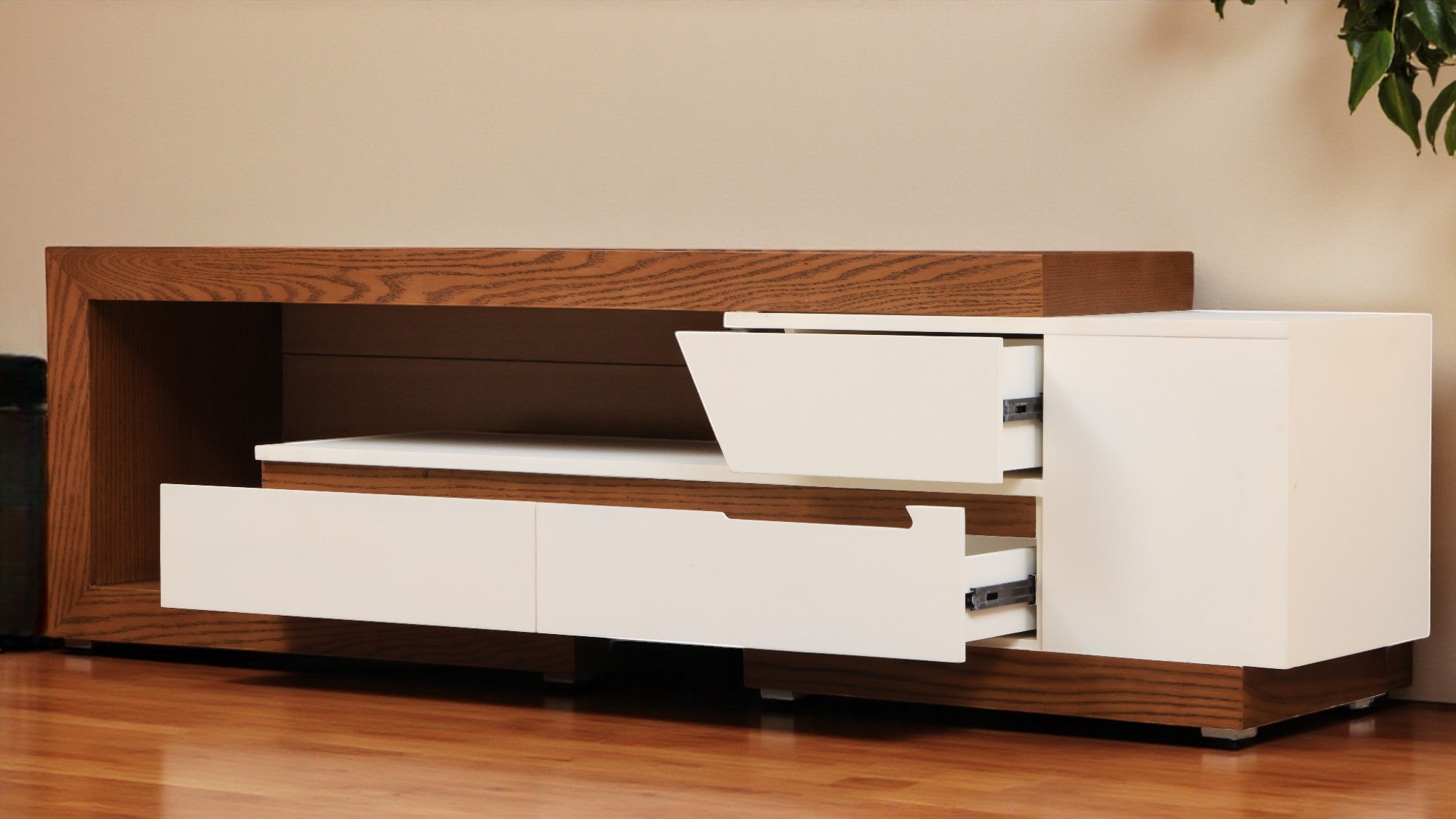 ترابيزة تليفزيون 157