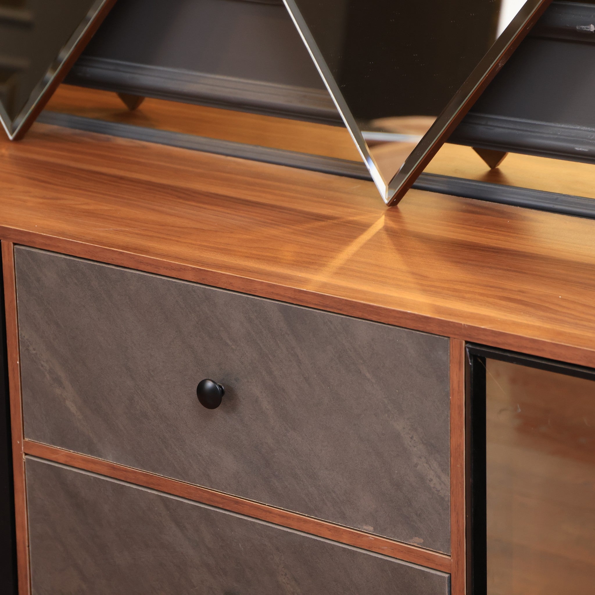 غرفة سفرة 326