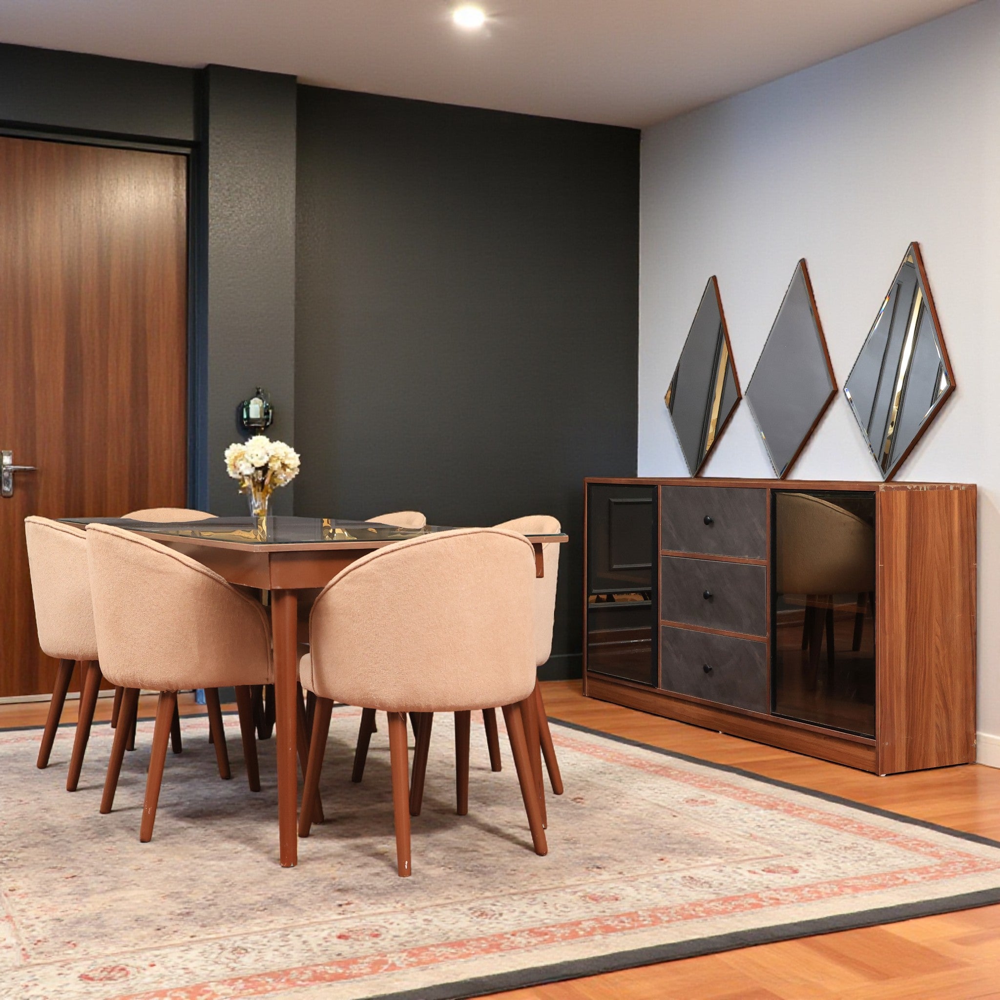 غرفة سفرة 326