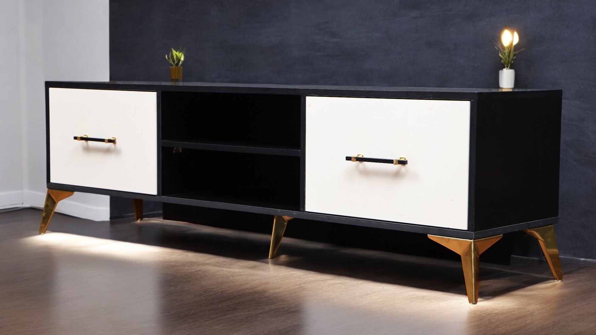 ترابيزة تليفزيون 181