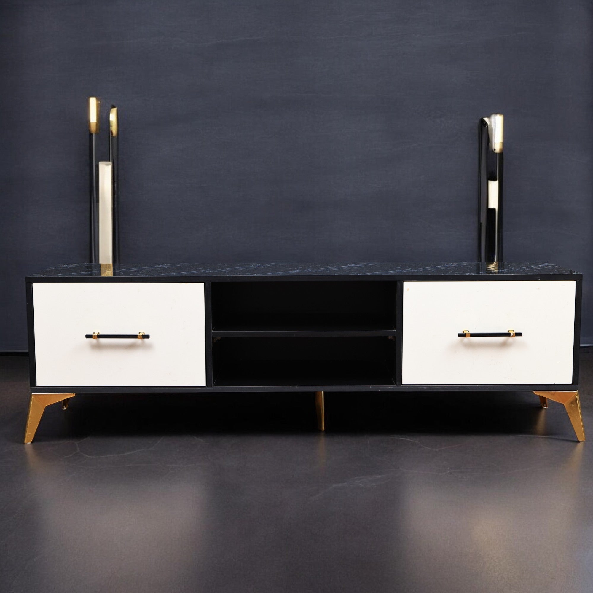 ترابيزة تليفزيون 181